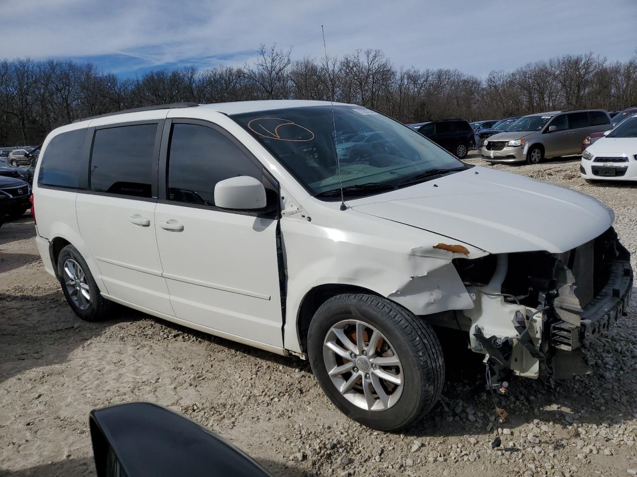 2013 Dodge Grand Caravan Sxt Белый vin: 2C4RDGCG7DR672114
