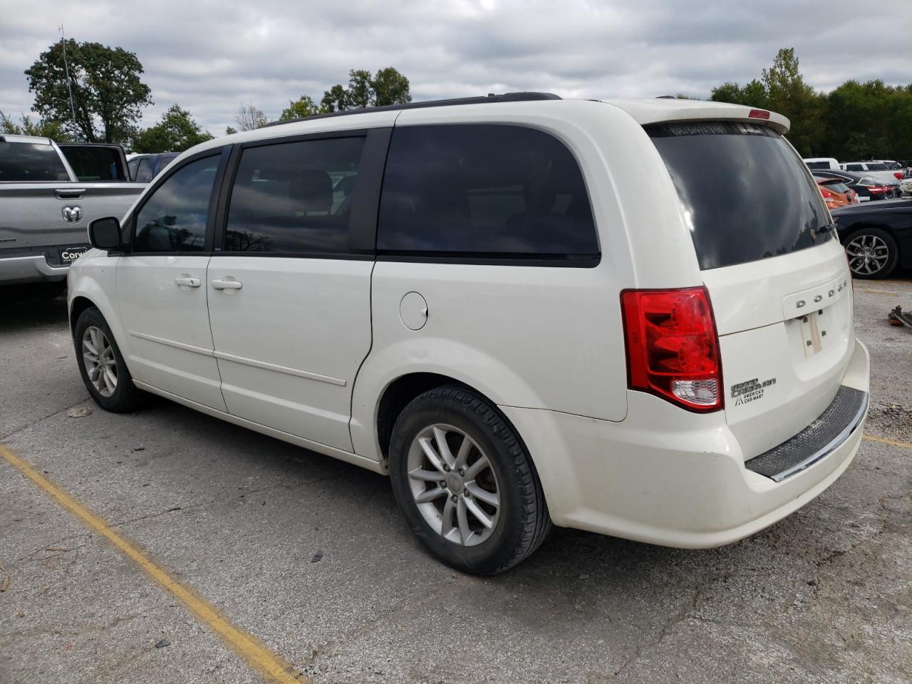 2013 Dodge Grand Caravan Sxt Белый vin: 2C4RDGCG7DR672114