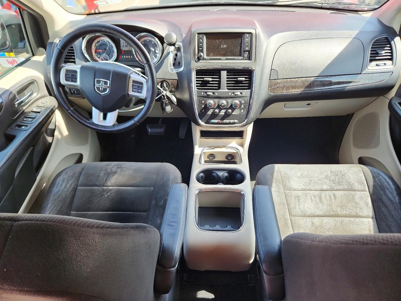 2013 Dodge Grand Caravan Sxt Red vin: 2C4RDGCG7DR686594