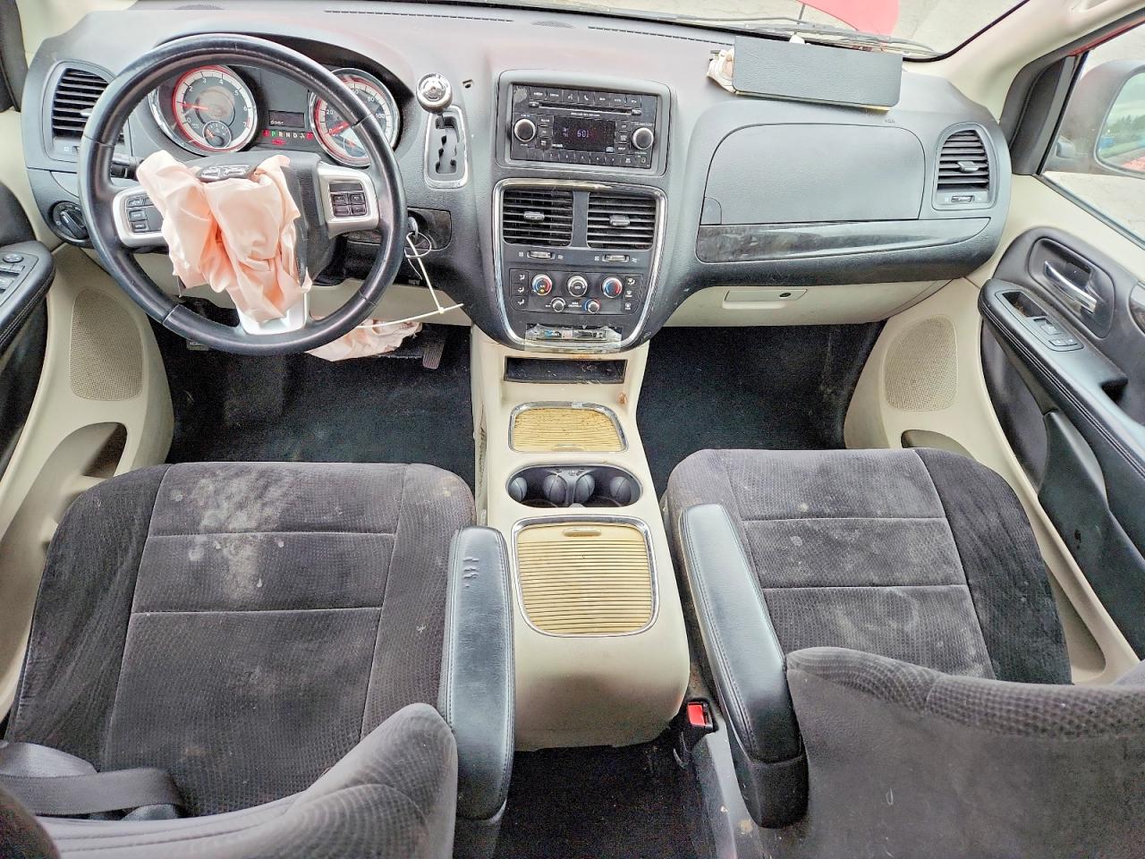 2013 Dodge Grand Caravan Sxt Красный vin: 2C4RDGCG7DR799154