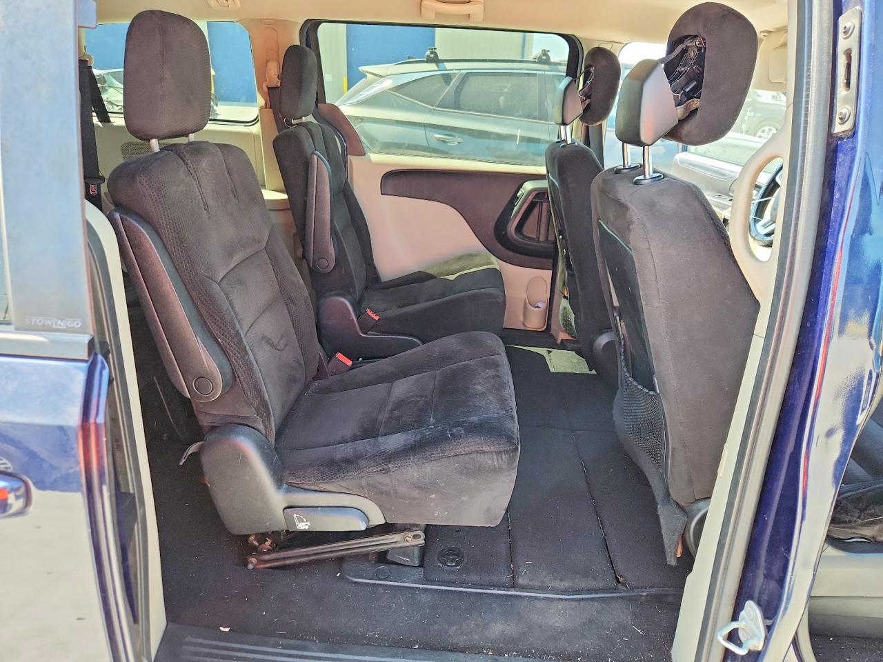 2014 Dodge Grand Caravan Sxt Blue vin: 2C4RDGCG7ER321866