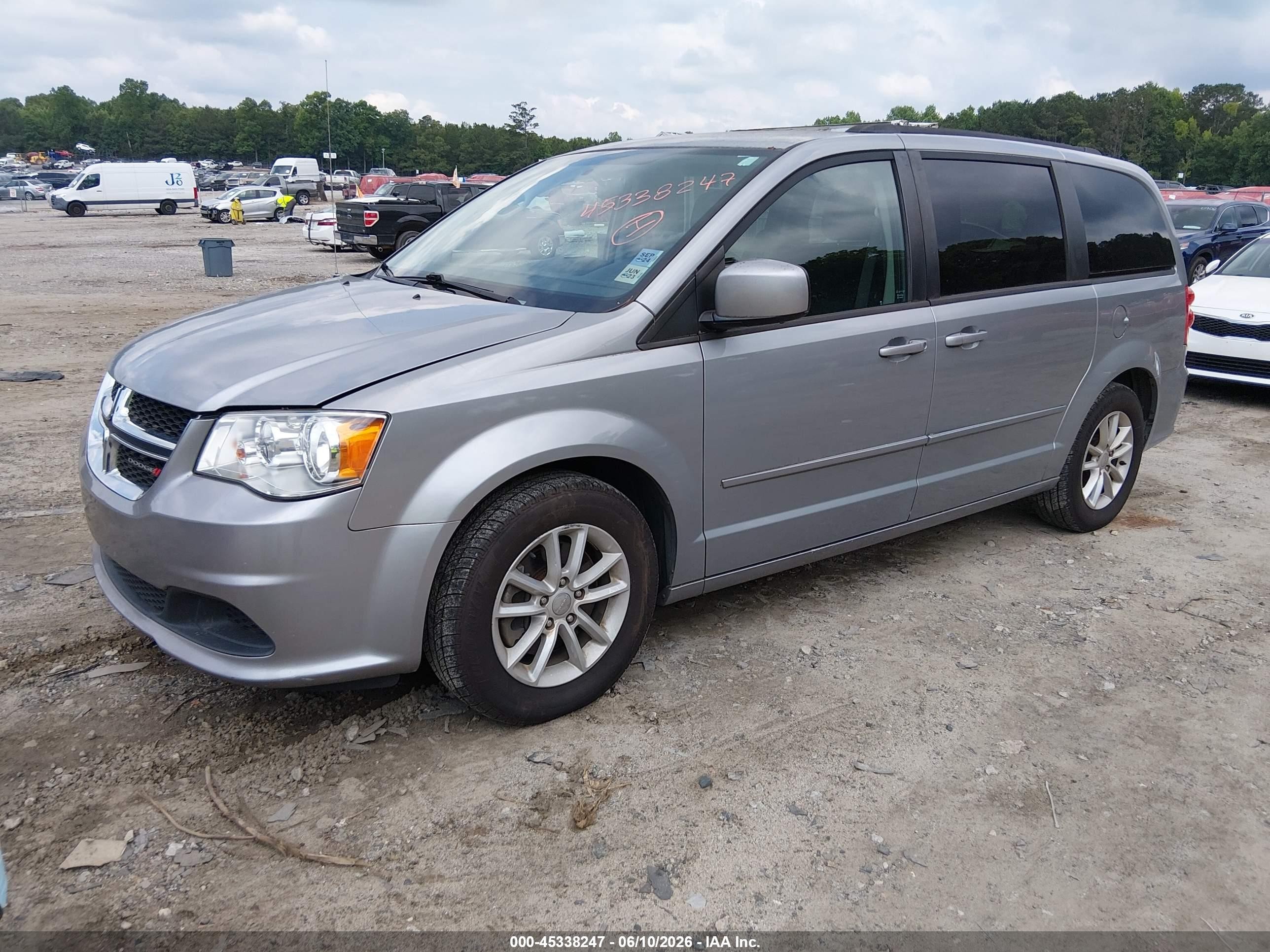 2015 Dodge Grand Caravan Sxt Silver vin: 2C4RDGCG7FR540263