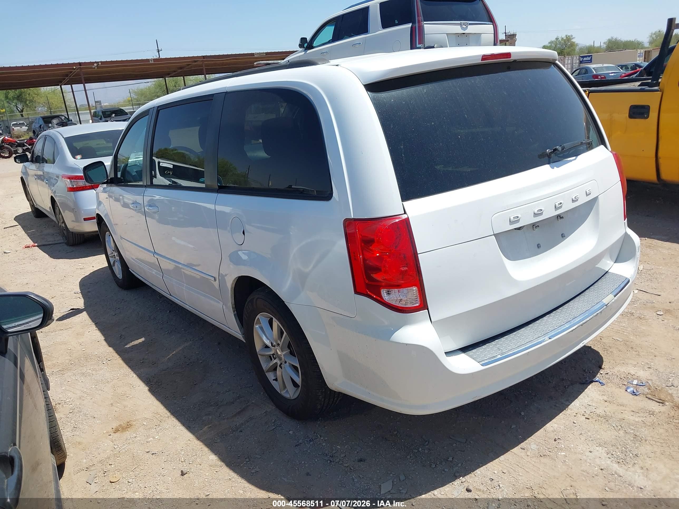 2015 Dodge Grand Caravan Sxt Белый vin: 2C4RDGCG7FR591911