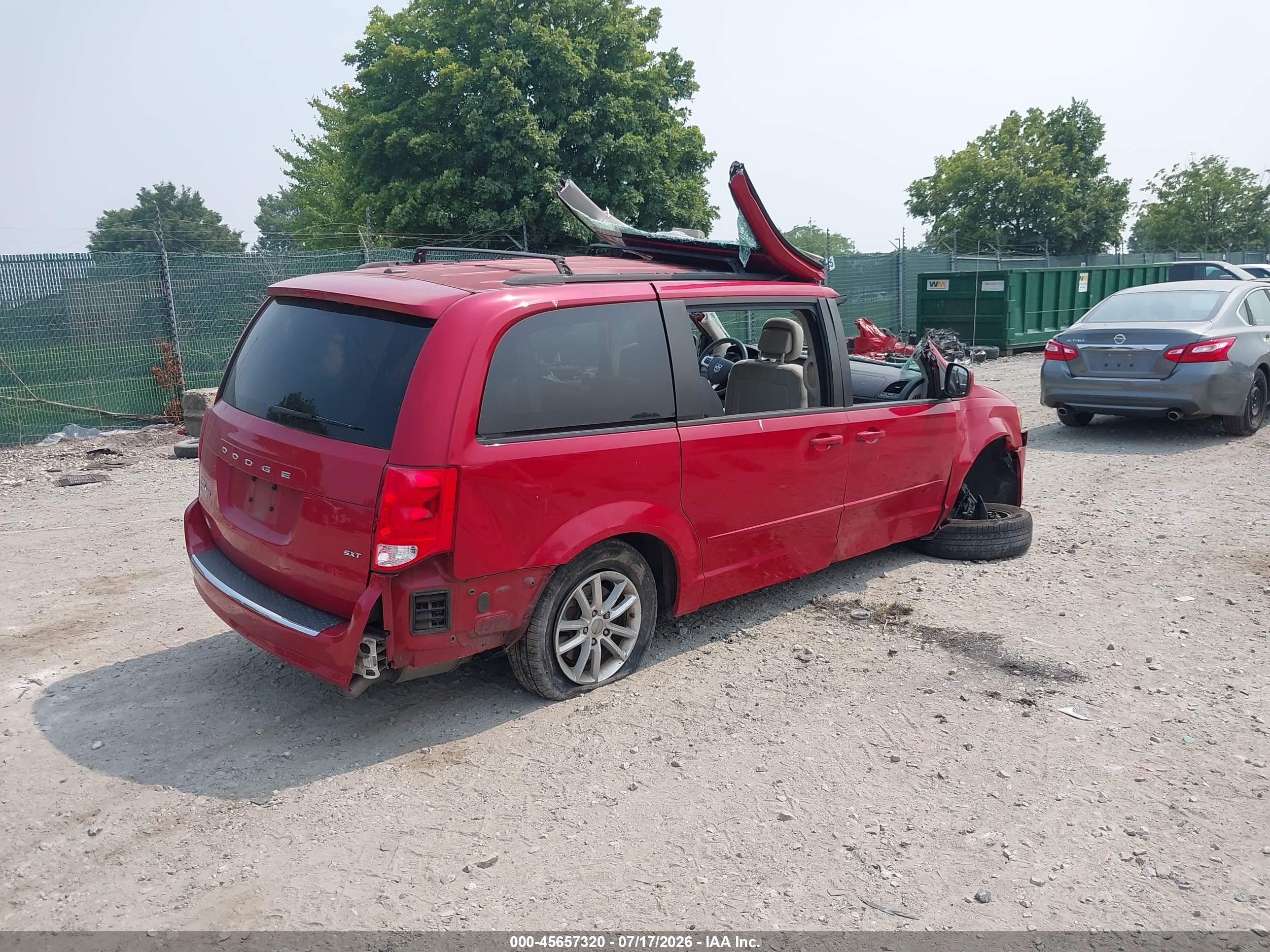 2015 Dodge Grand Caravan Sxt Красный vin: 2C4RDGCG7FR616998