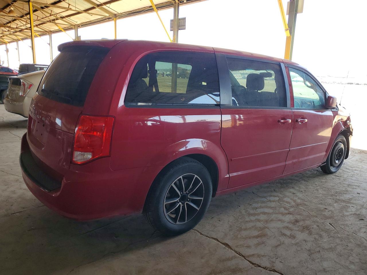 2015 Dodge Grand Caravan Sxt Red vin: 2C4RDGCG7FR623983