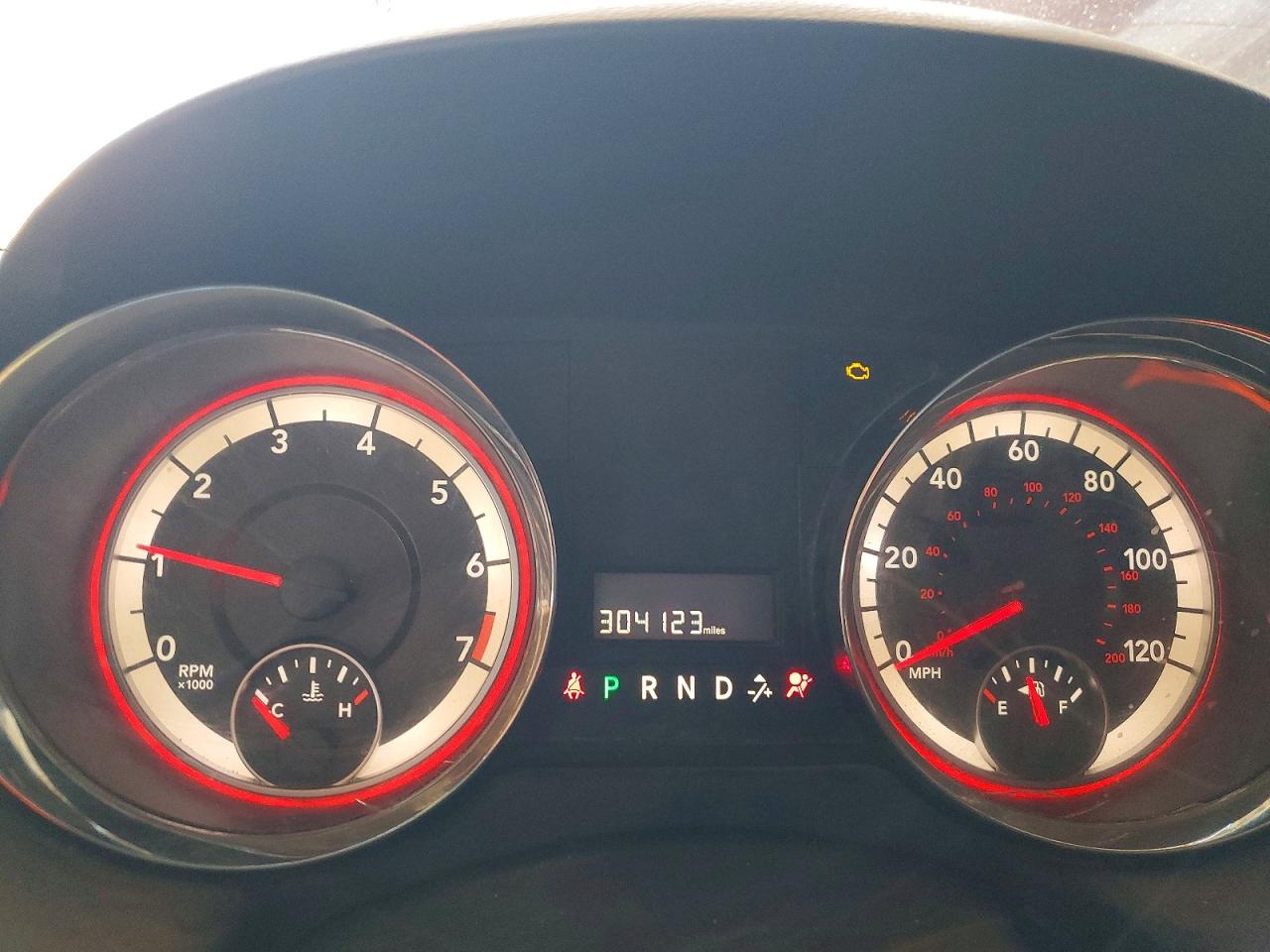 2015 Dodge Grand Caravan Sxt Red vin: 2C4RDGCG7FR623983