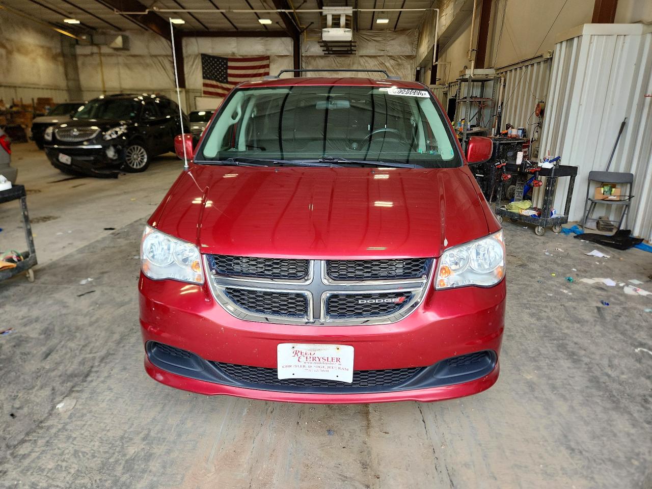 2015 Dodge Grand Caravan Sxt Бордовый vin: 2C4RDGCG7FR631369