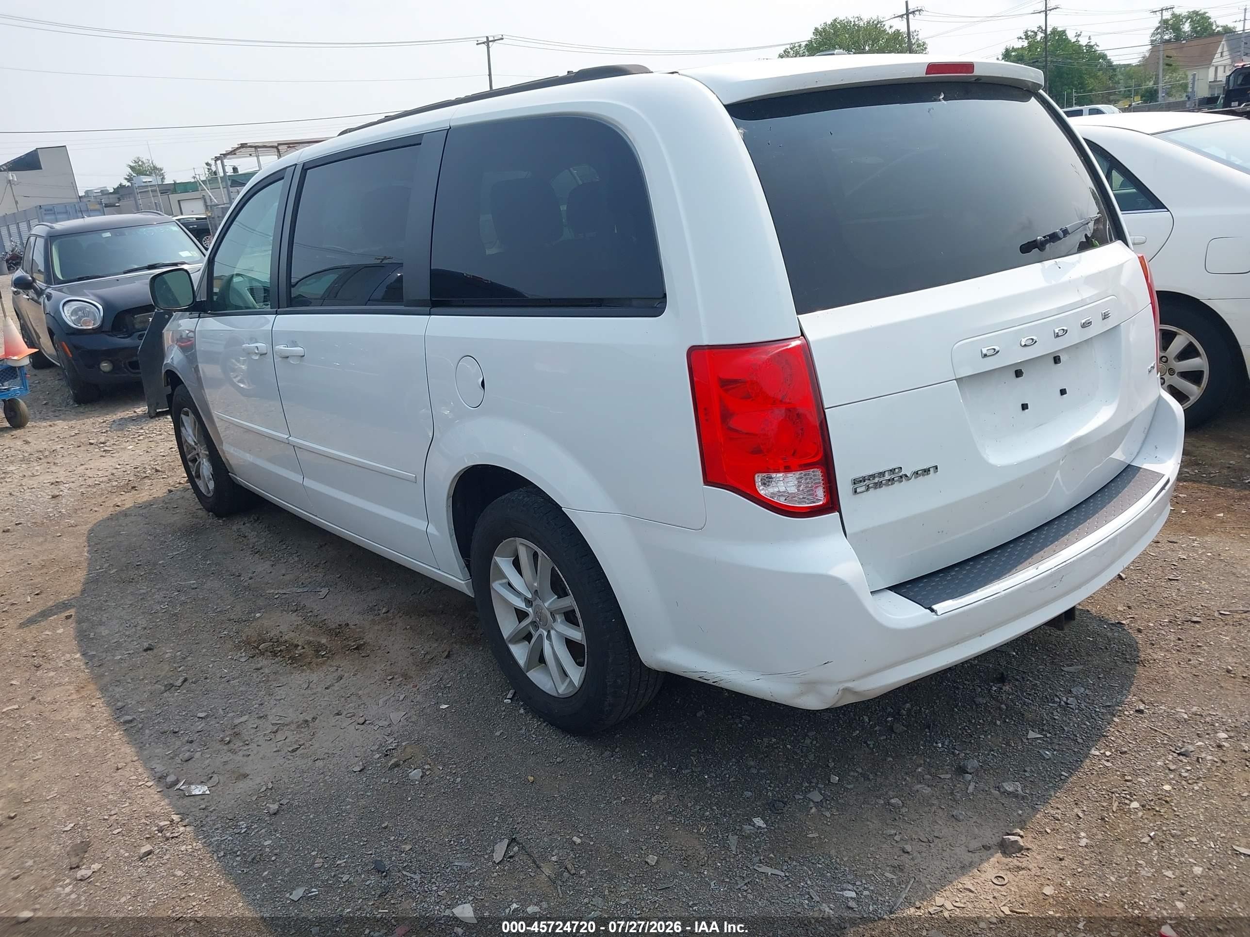 2015 Dodge Grand Caravan Sxt White vin: 2C4RDGCG7FR641867