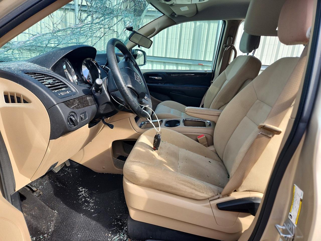 2015 Dodge Grand Caravan Sxt Beige vin: 2C4RDGCG7FR663335