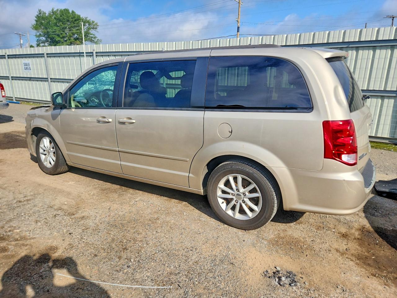 2015 Dodge Grand Caravan Sxt Beige vin: 2C4RDGCG7FR663335