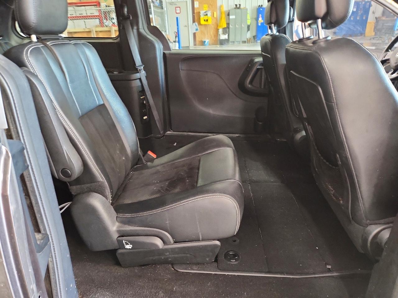 2015 Dodge Grand Caravan Sxt Gray vin: 2C4RDGCG7FR703722