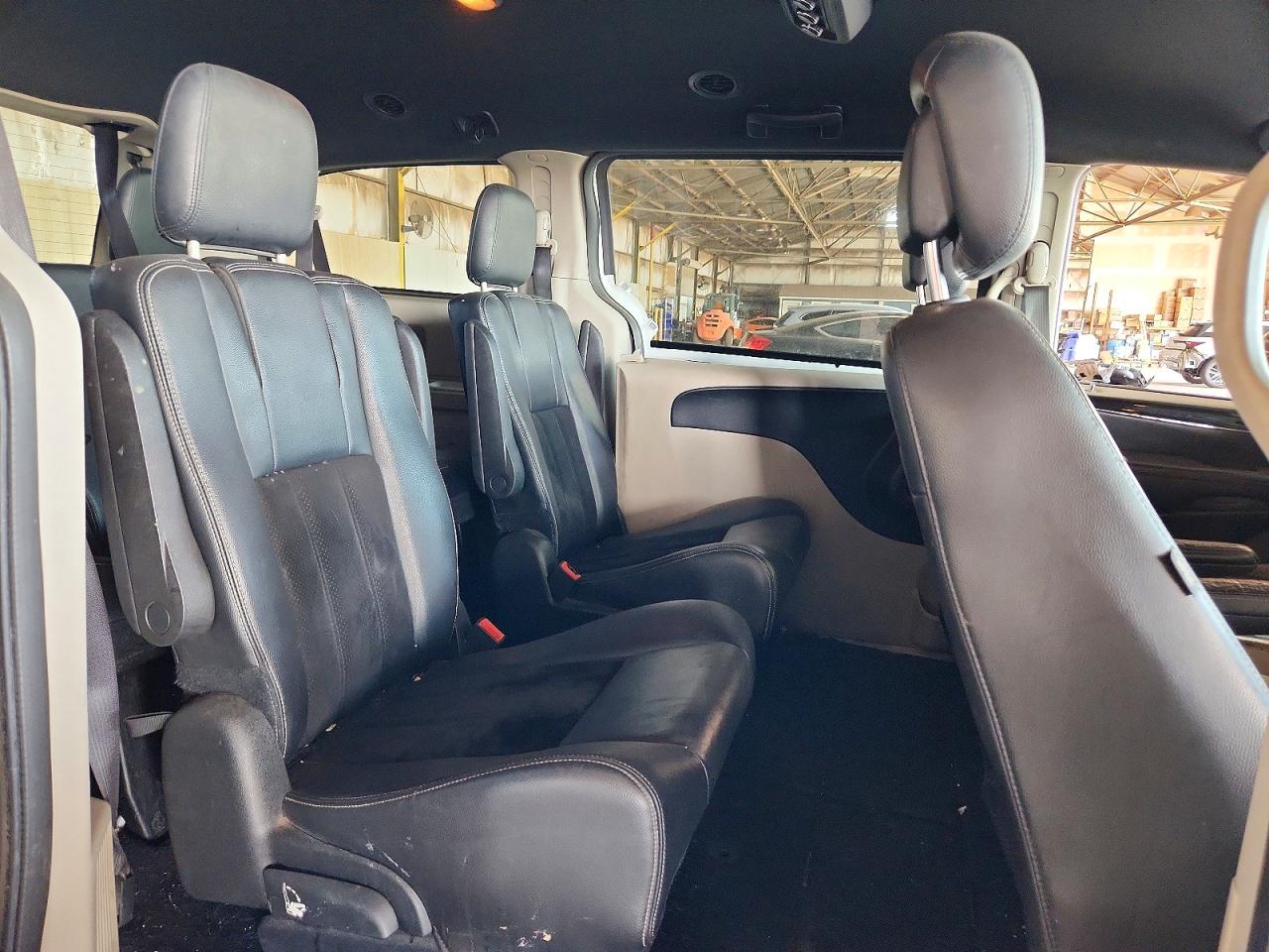 2017 Dodge Grand Caravan Sxt White vin: 2C4RDGCG7HR735816