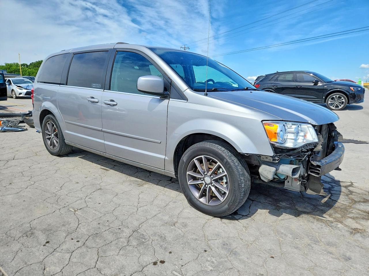 2017 Dodge Grand Caravan Sxt Silver vin: 2C4RDGCG7HR800017