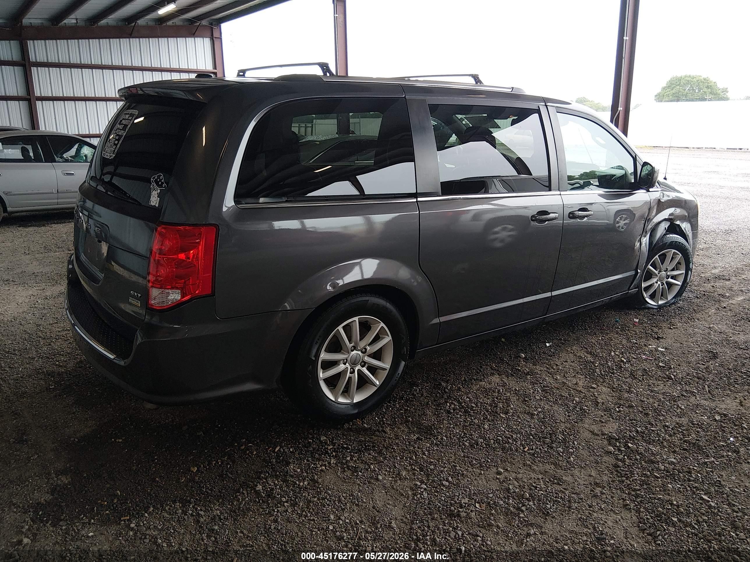 2018 Dodge Grand Caravan Sxt Gray vin: 2C4RDGCG7JR327015
