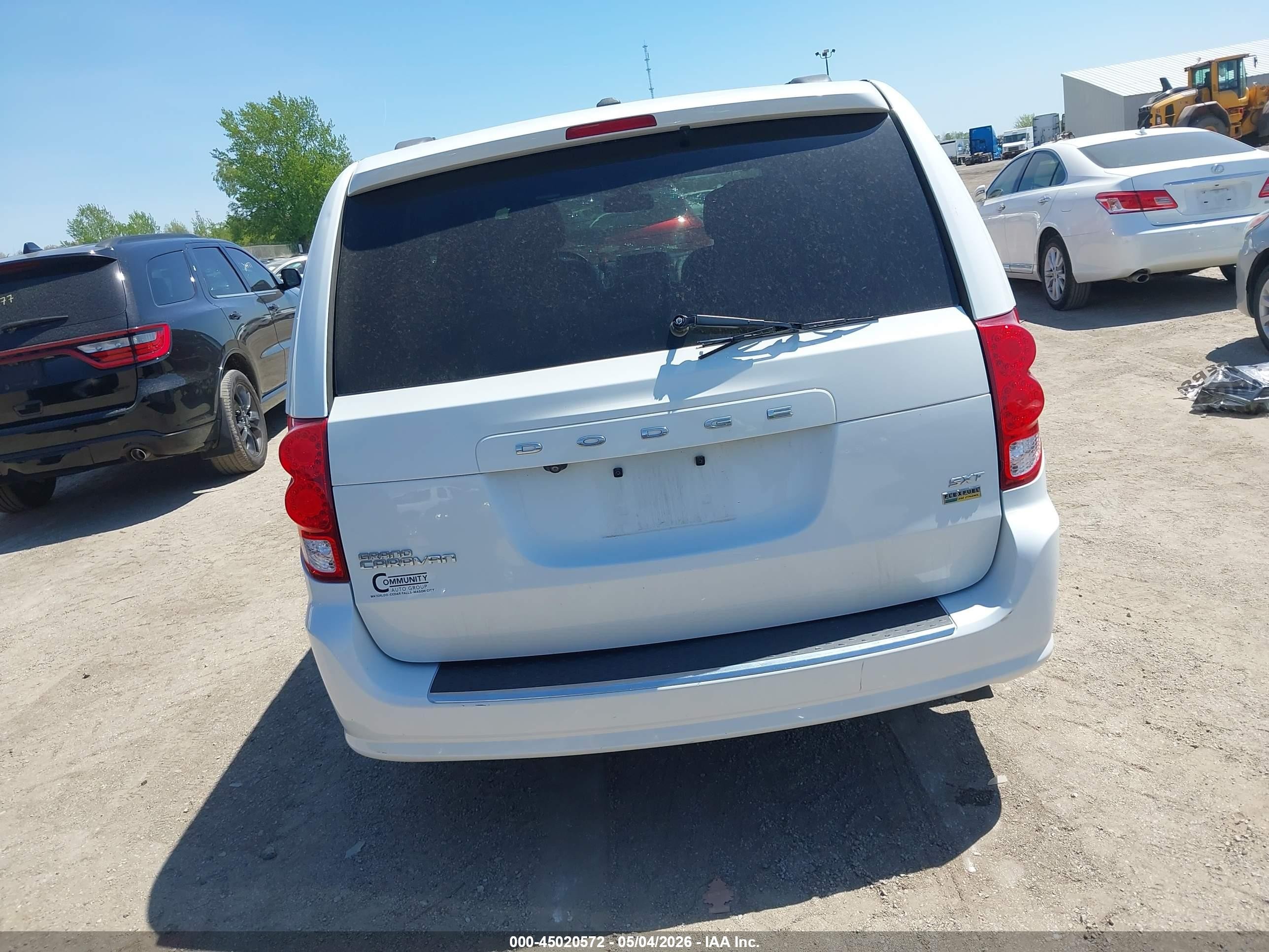 2019 Dodge Grand Caravan Sxt White vin: 2C4RDGCG7KR661031