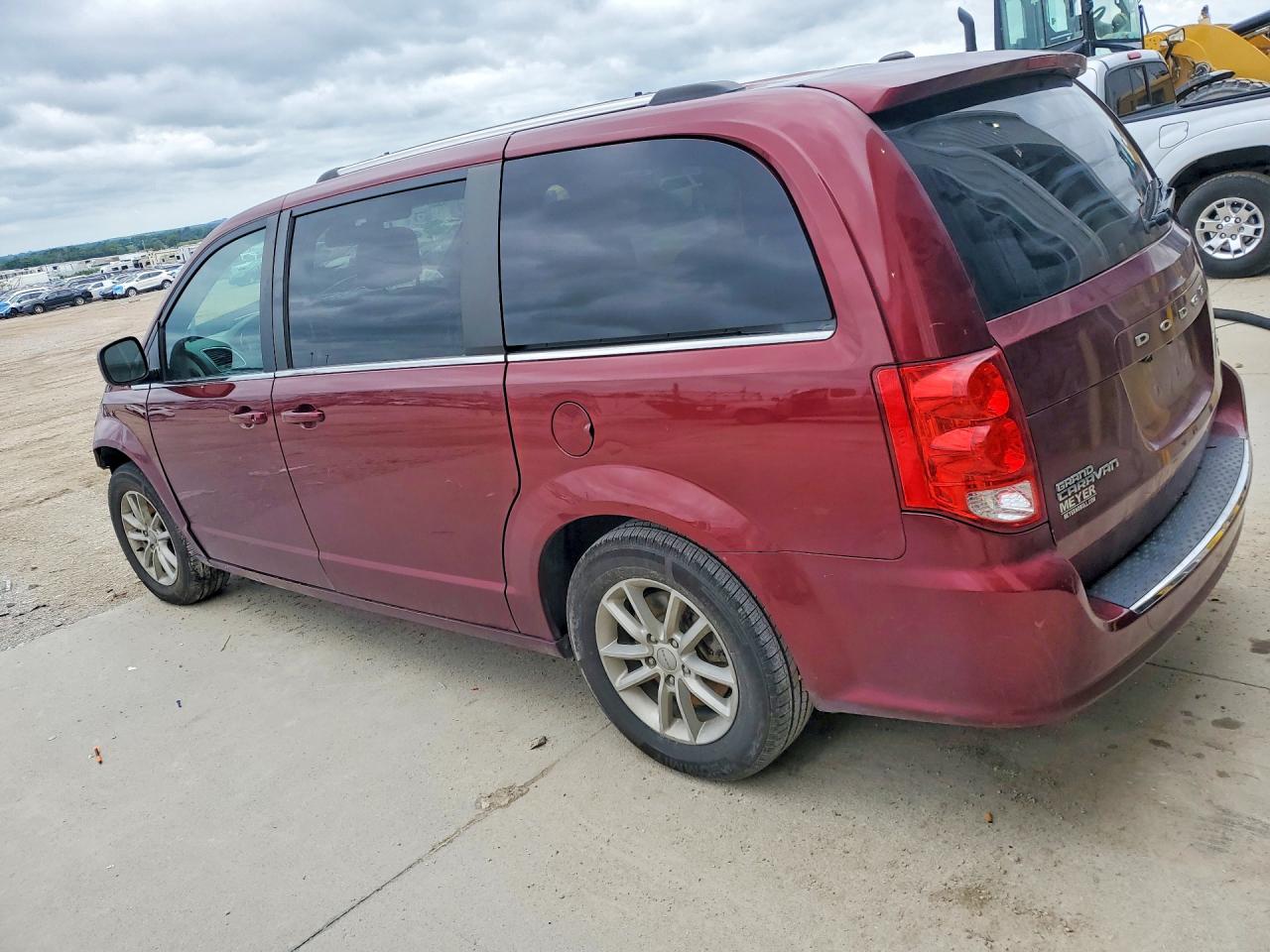 2019 Dodge Grand Caravan Sxt Maroon vin: 2C4RDGCG7KR690156