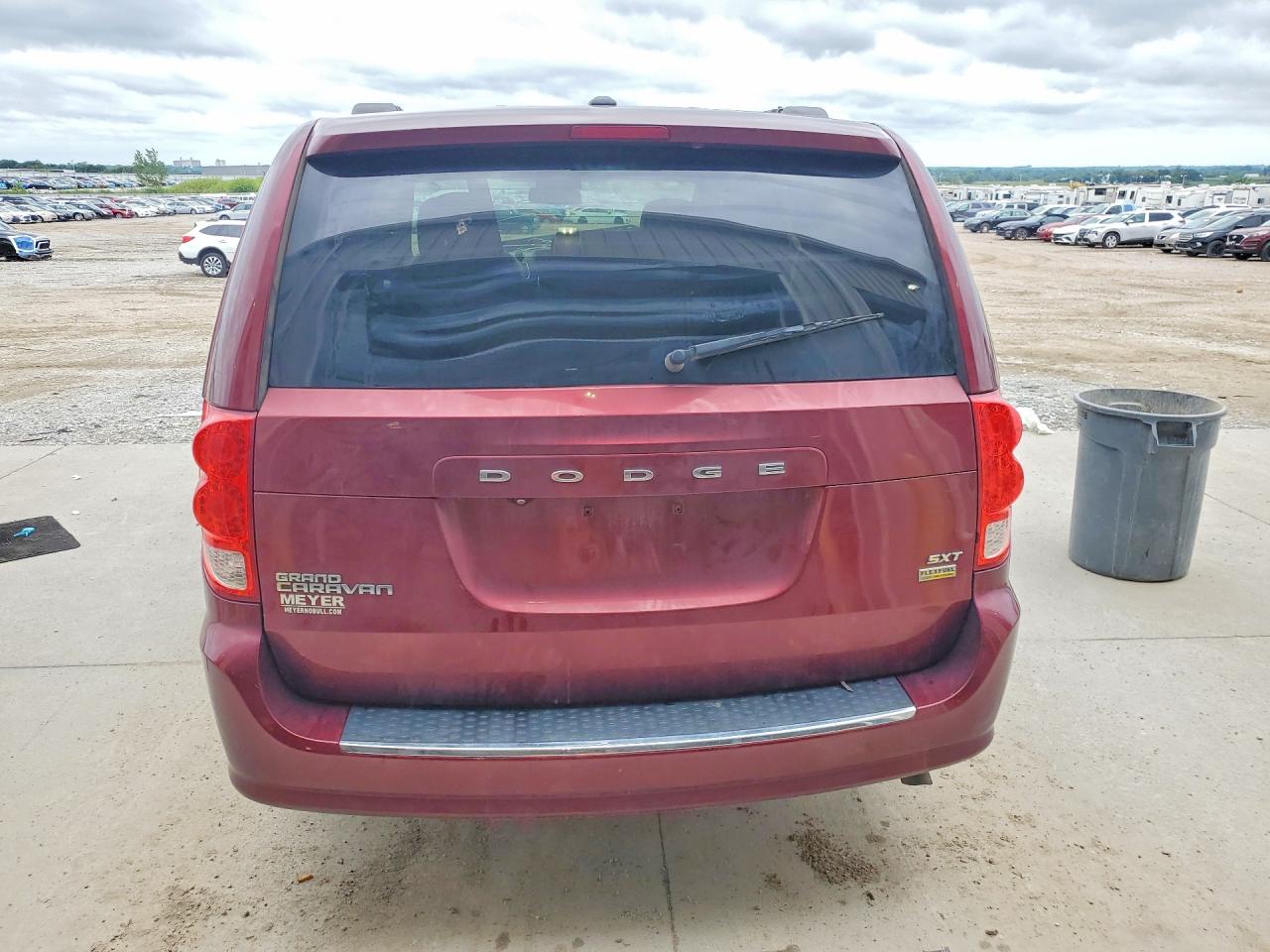 2019 Dodge Grand Caravan Sxt Maroon vin: 2C4RDGCG7KR690156