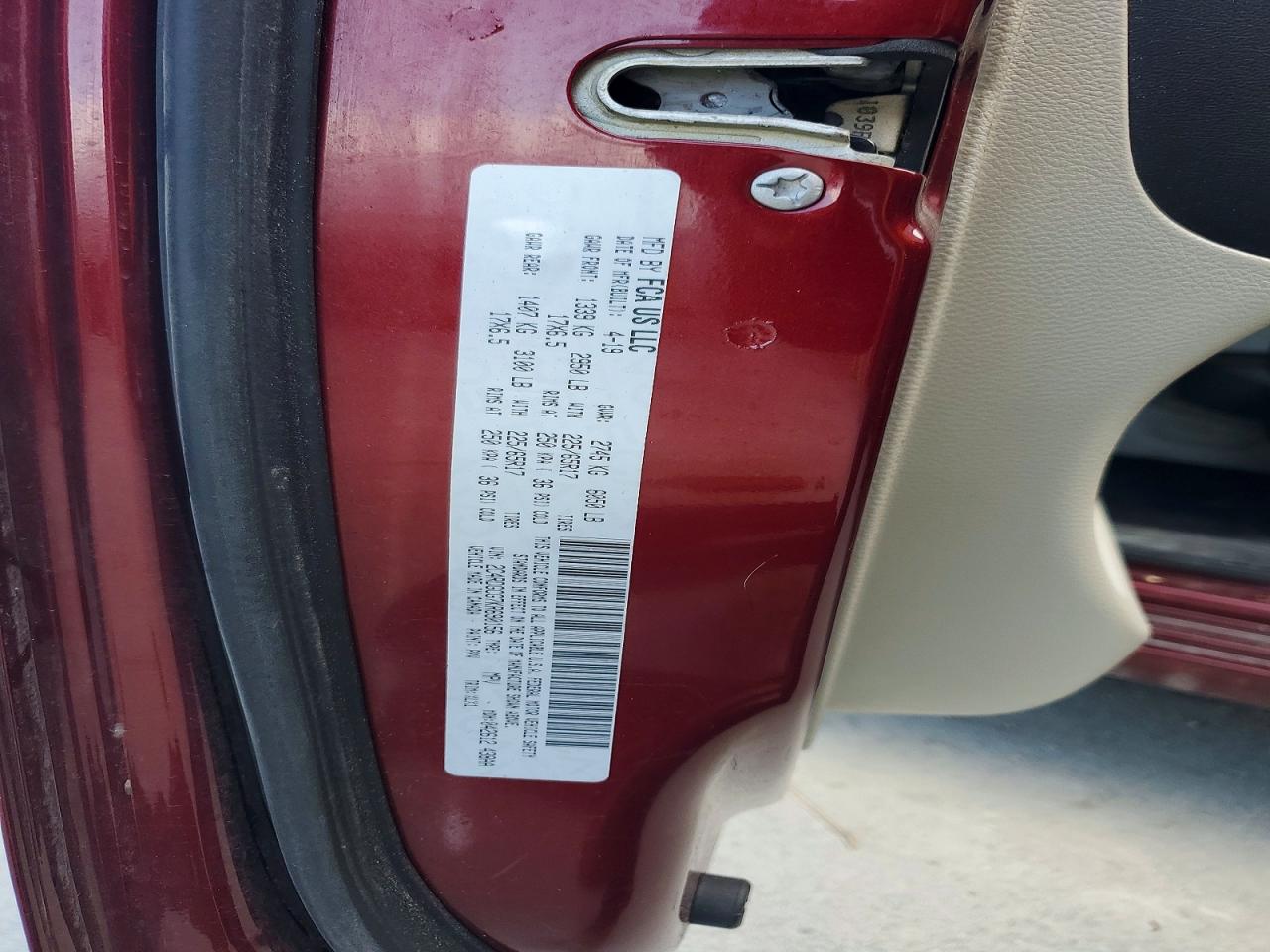 2019 Dodge Grand Caravan Sxt Maroon vin: 2C4RDGCG7KR690156