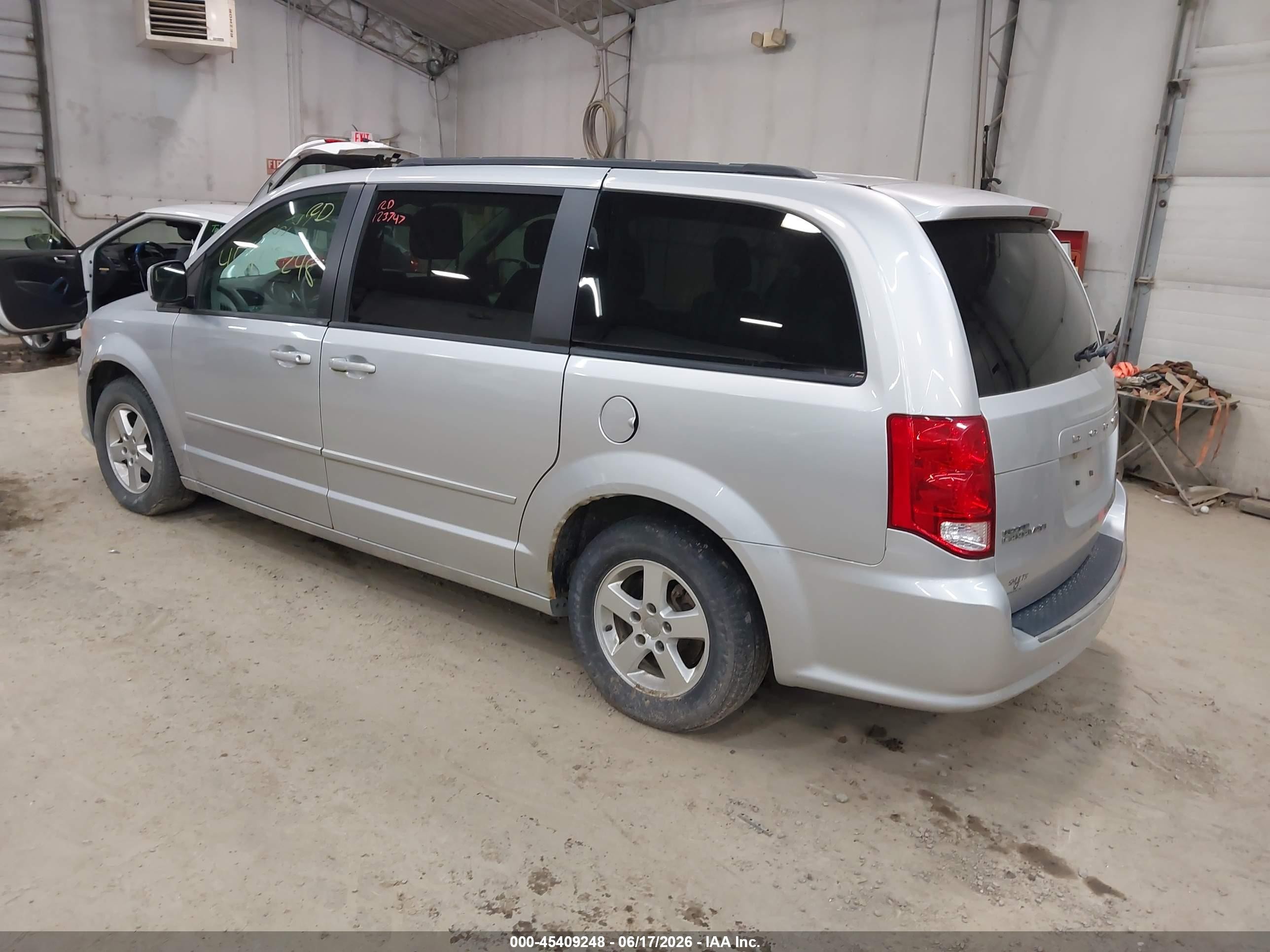 2012 Dodge Grand Caravan Sxt Серебряный vin: 2C4RDGCG8CR121978