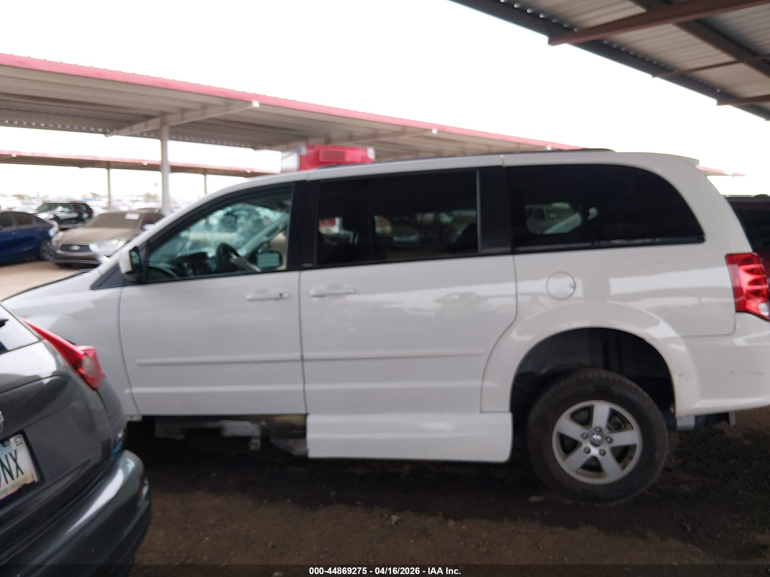2012 Dodge Grand Caravan Sxt White vin: 2C4RDGCG8CR406499