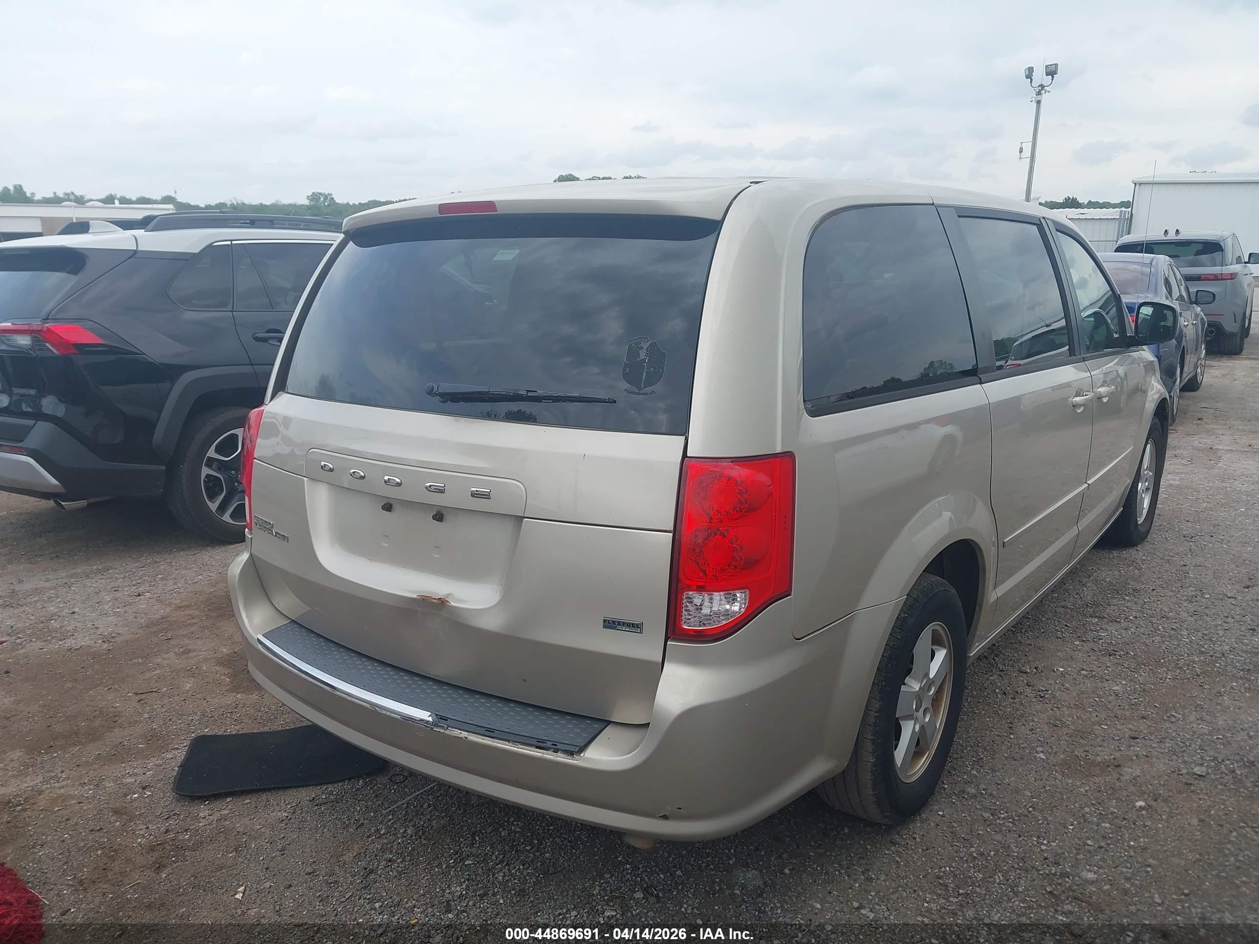 2013 Dodge Grand Caravan Sxt Gold vin: 2C4RDGCG8DR524750