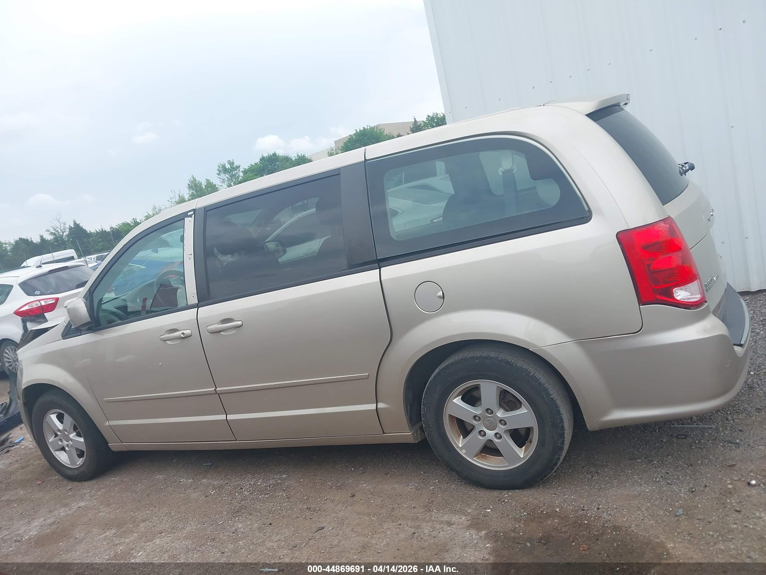 2013 Dodge Grand Caravan Sxt Gold vin: 2C4RDGCG8DR524750