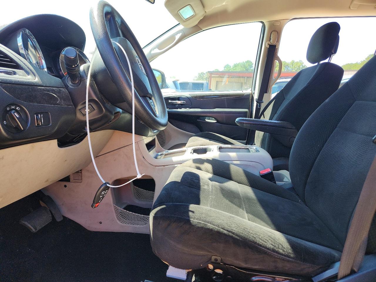 2013 Dodge Grand Caravan Sxt White vin: 2C4RDGCG8DR536588