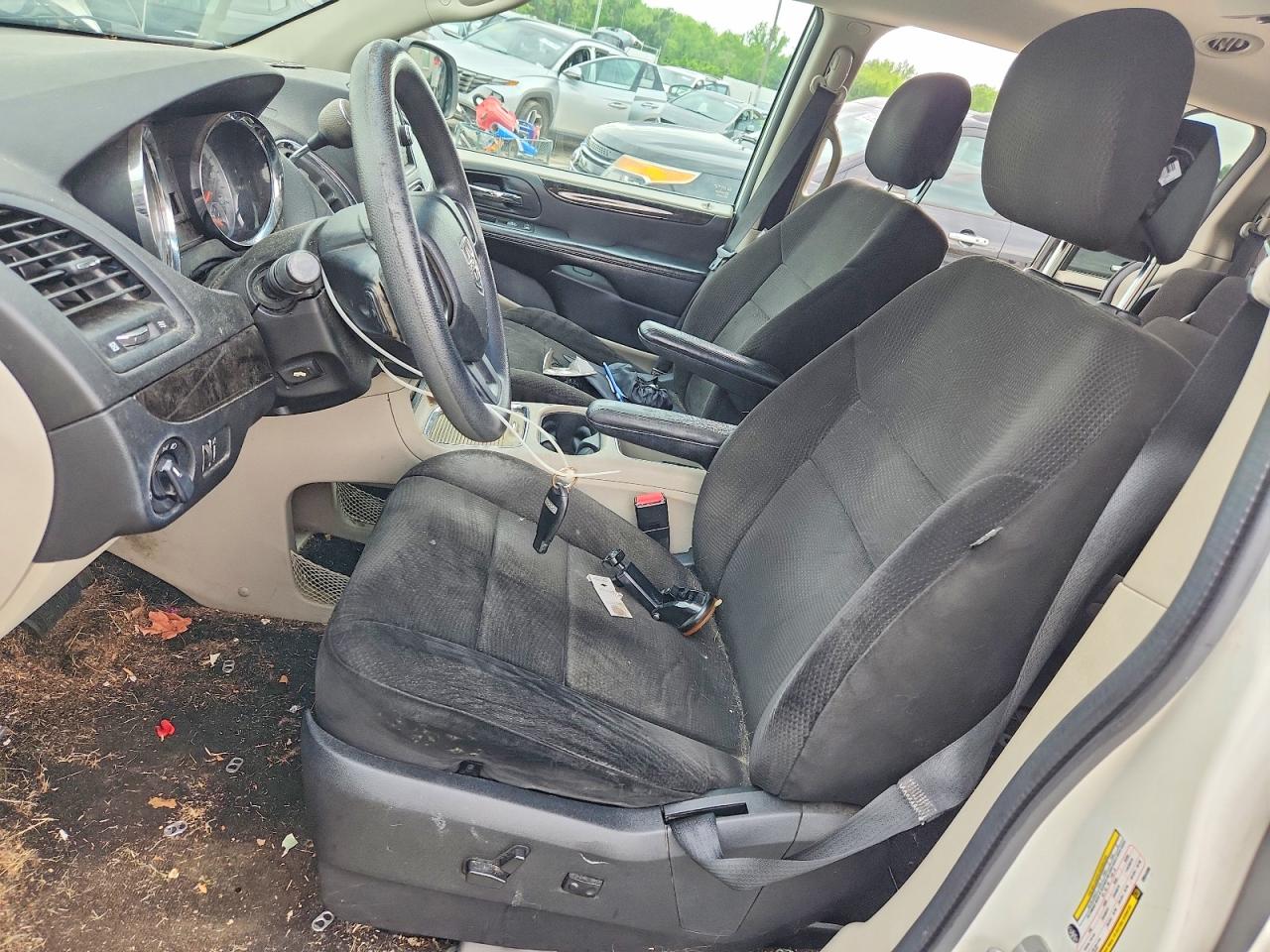 2013 Dodge Grand Caravan Sxt White vin: 2C4RDGCG8DR544089