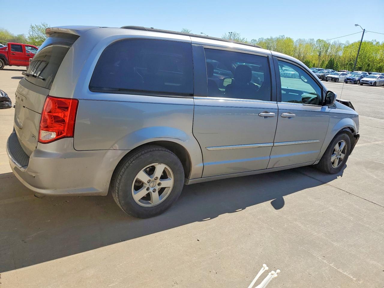 2013 Dodge Grand Caravan Sxt Серый vin: 2C4RDGCG8DR545940