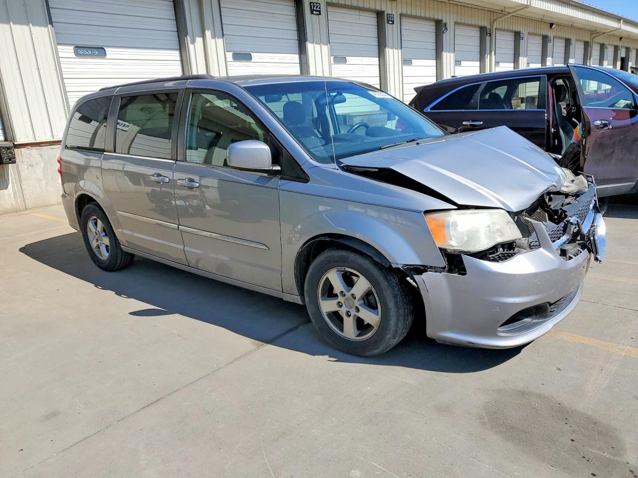 2013 Dodge Grand Caravan Sxt Серый vin: 2C4RDGCG8DR545940