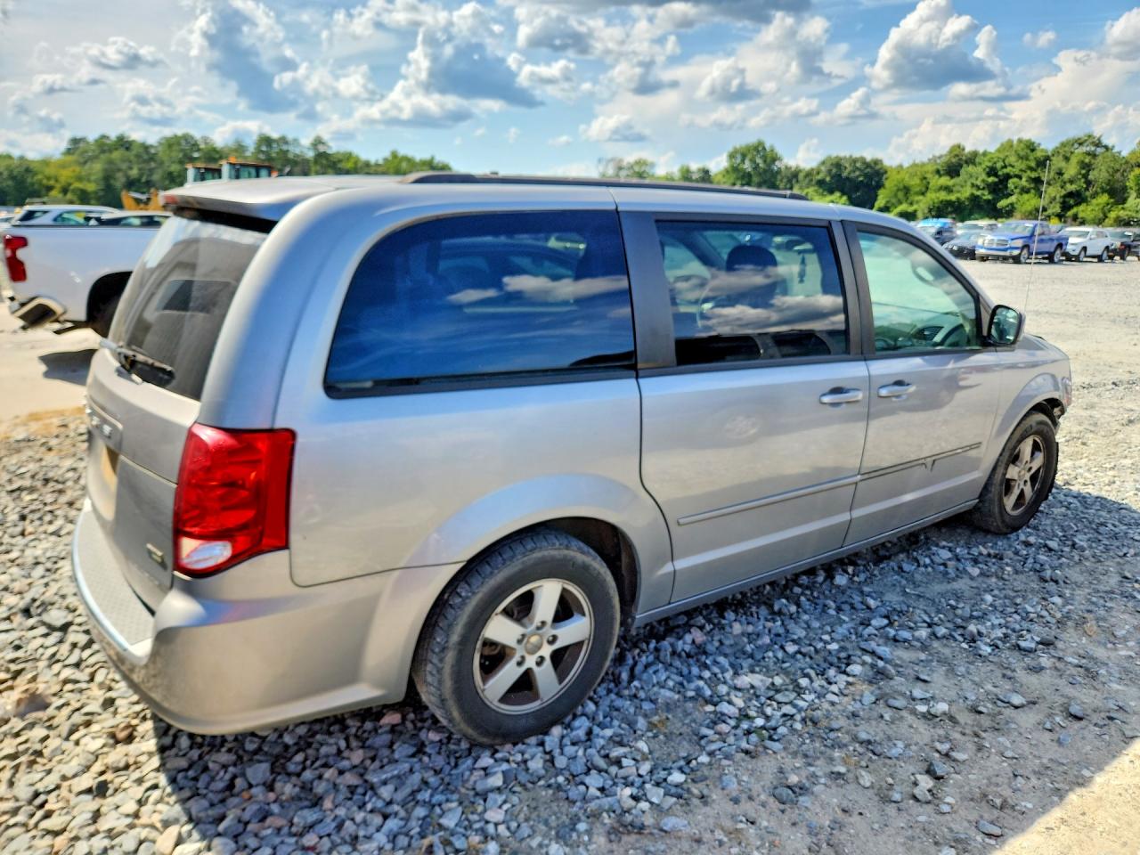 2013 Dodge Grand Caravan Sxt Серебряный vin: 2C4RDGCG8DR553343