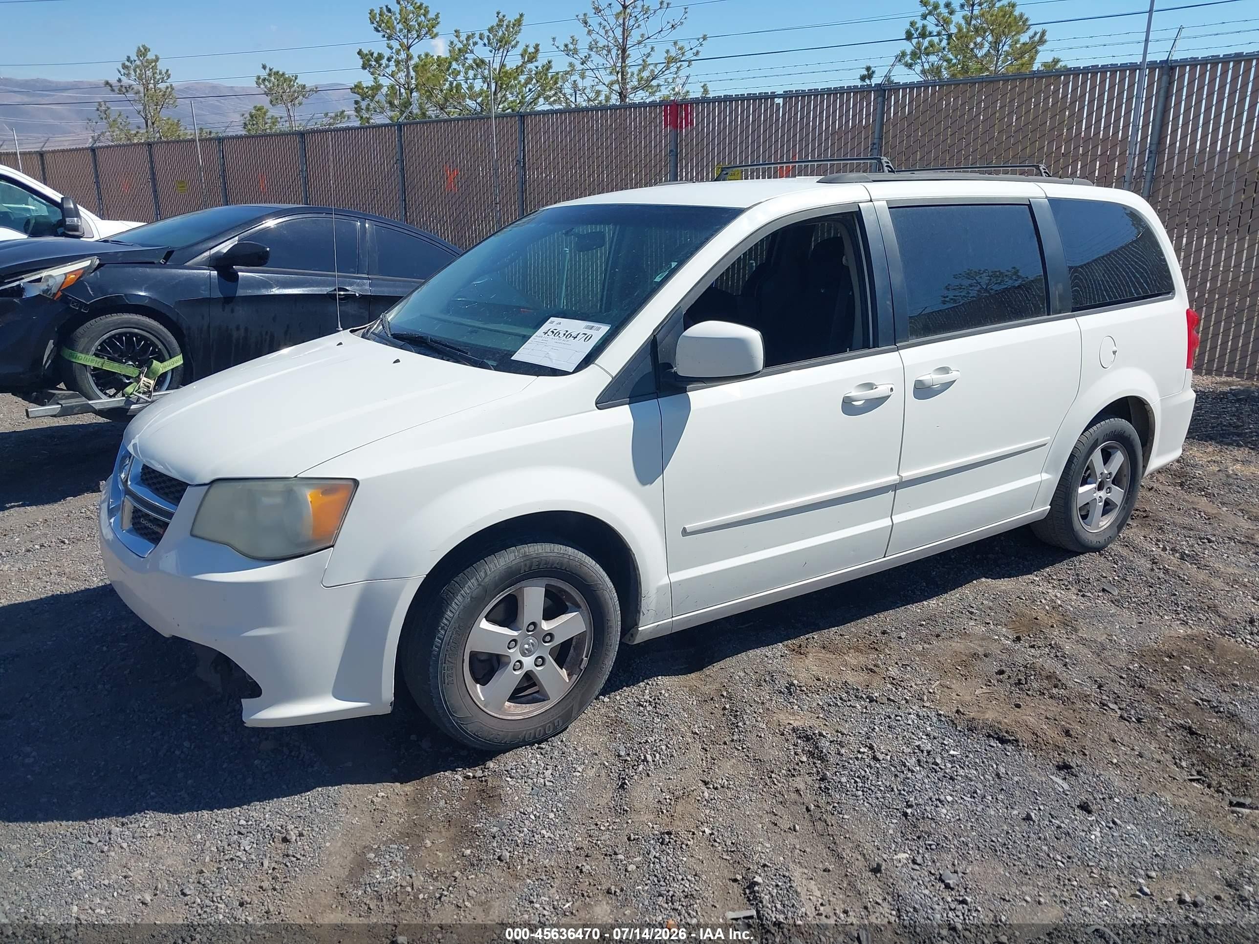2013 Dodge Grand Caravan Sxt White vin: 2C4RDGCG8DR553794