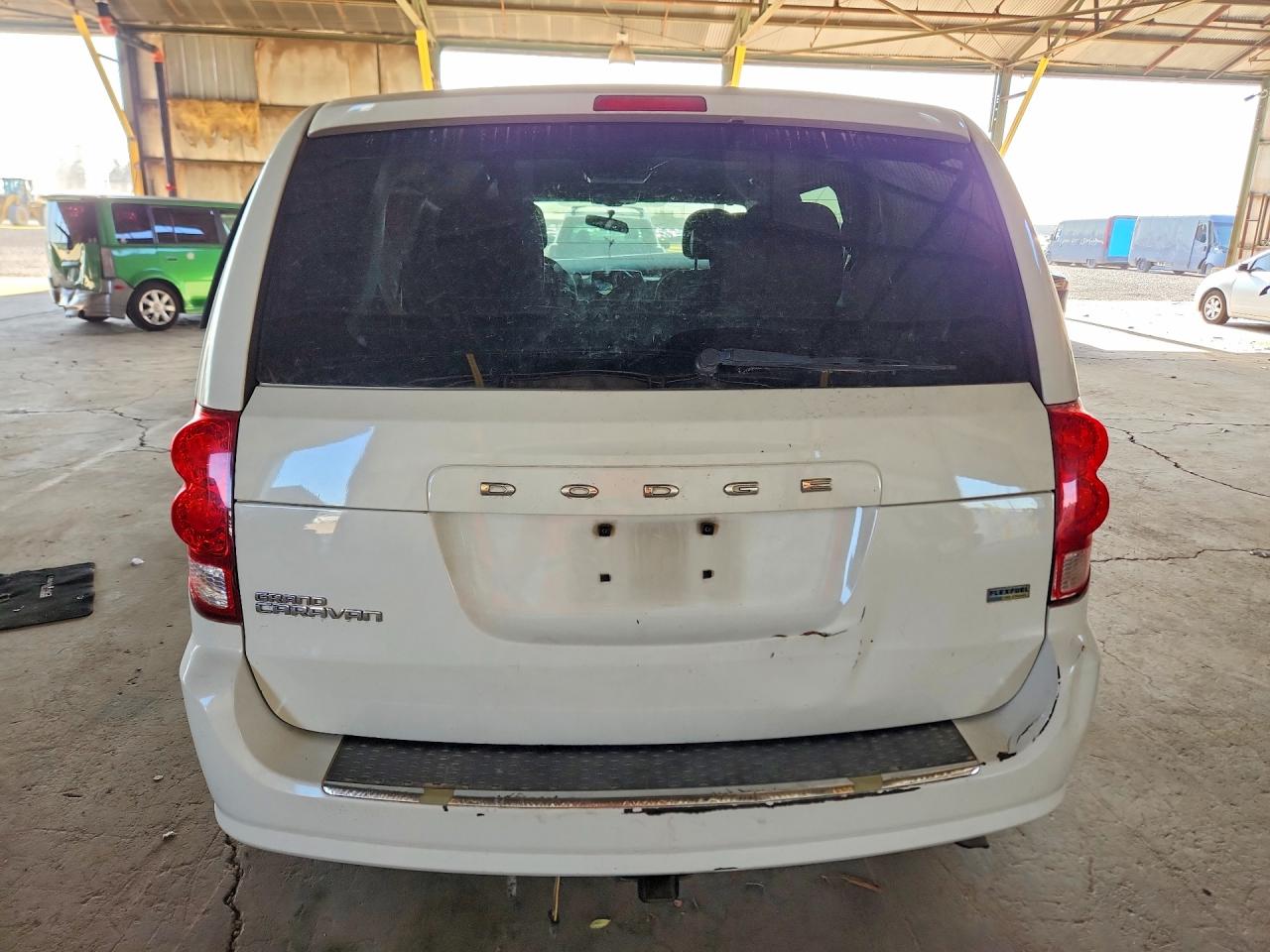 2013 Dodge Grand Caravan Sxt White vin: 2C4RDGCG8DR688127