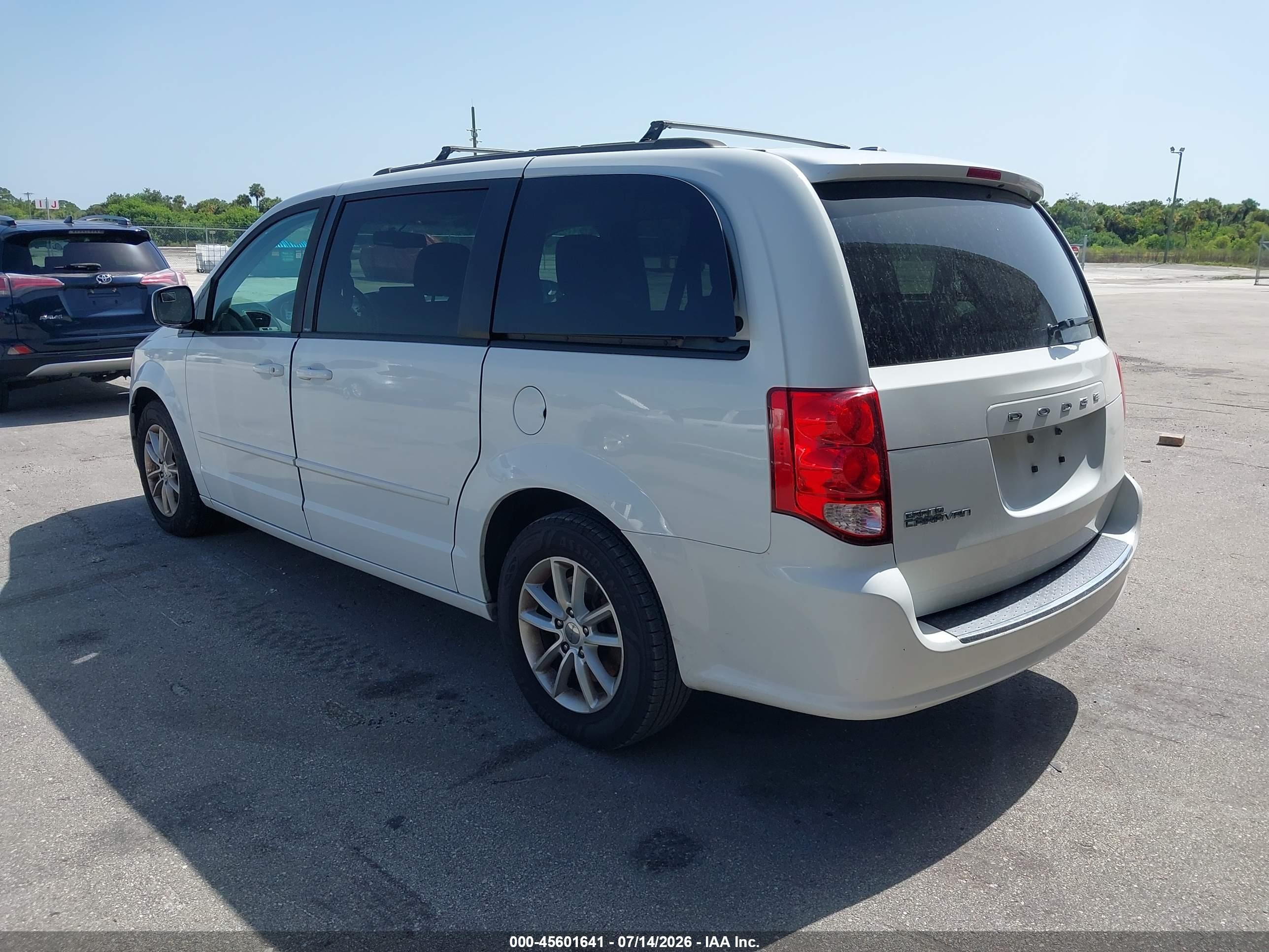 2013 Dodge Grand Caravan Sxt White vin: 2C4RDGCG8DR813773