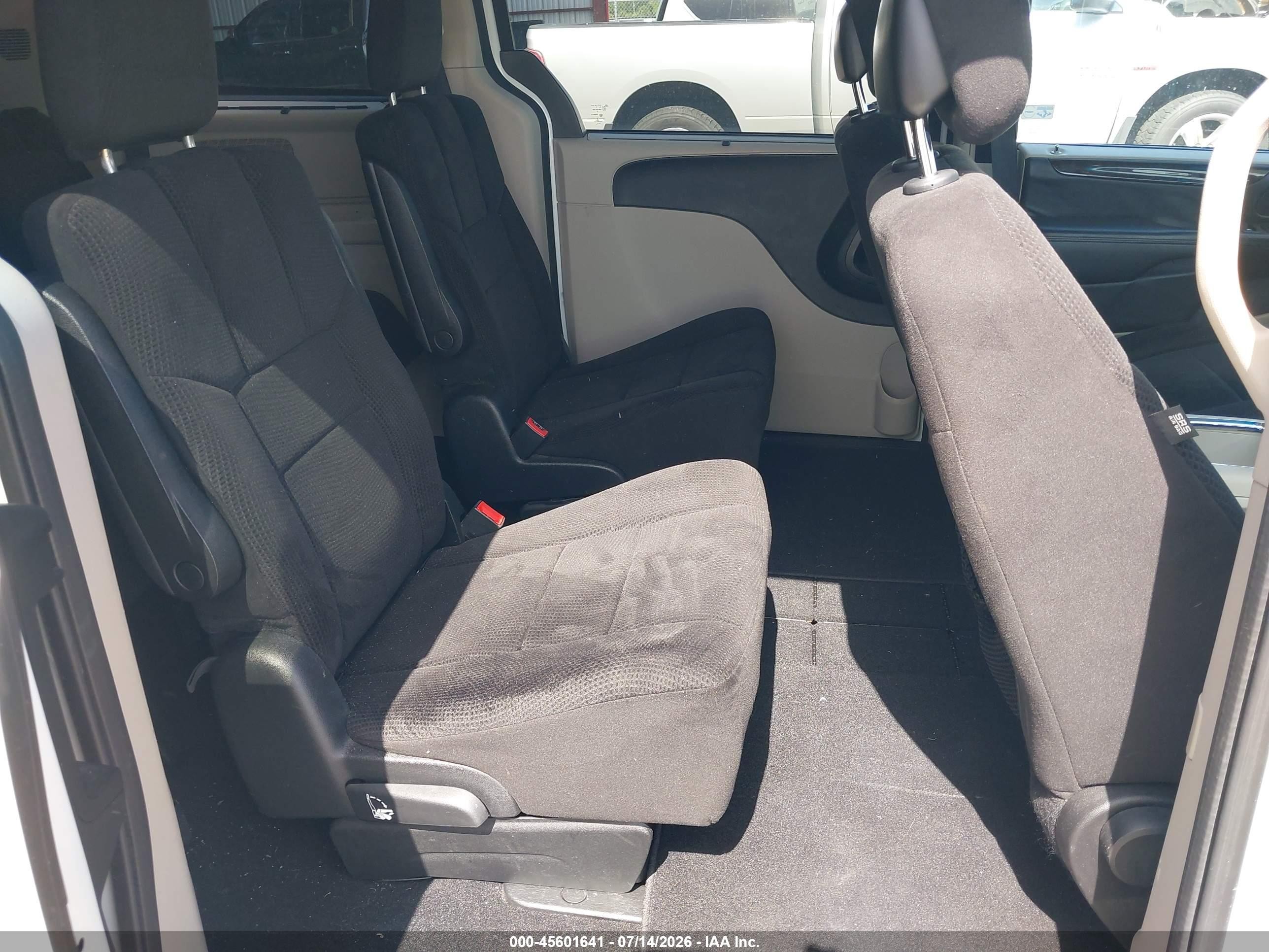 2013 Dodge Grand Caravan Sxt White vin: 2C4RDGCG8DR813773