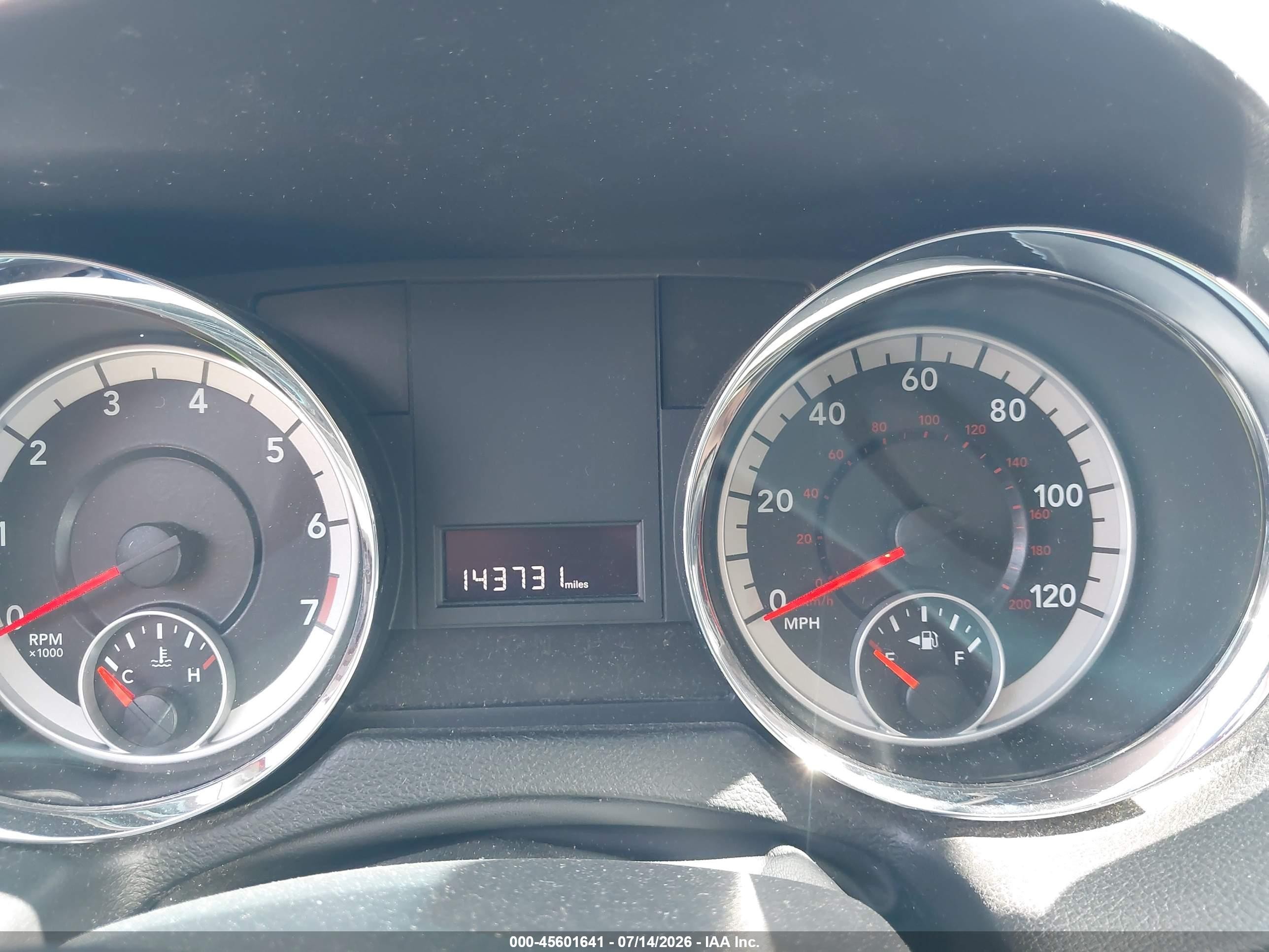 2013 Dodge Grand Caravan Sxt White vin: 2C4RDGCG8DR813773