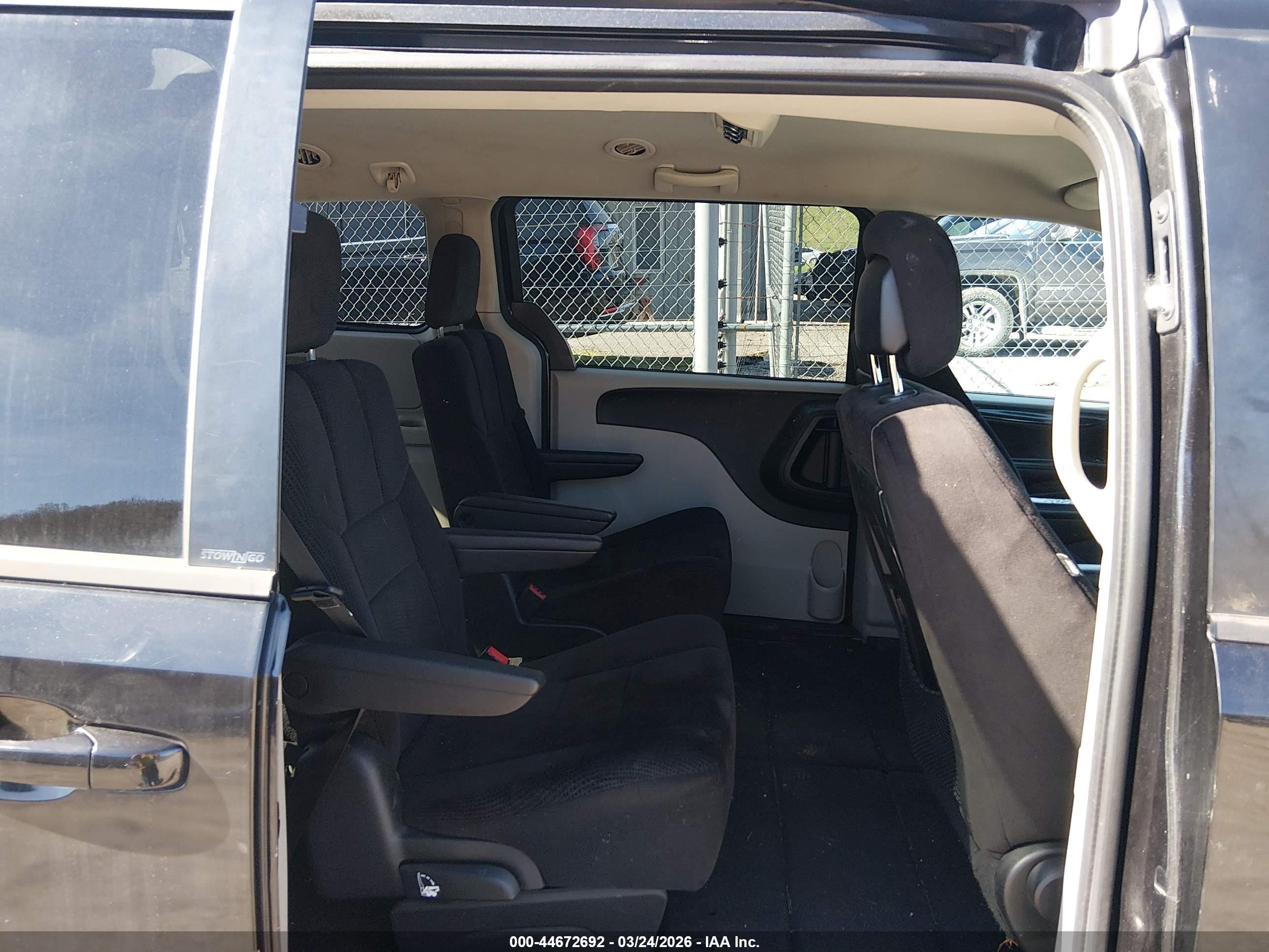 2014 Dodge Grand Caravan Sxt Черный vin: 2C4RDGCG8ER122776