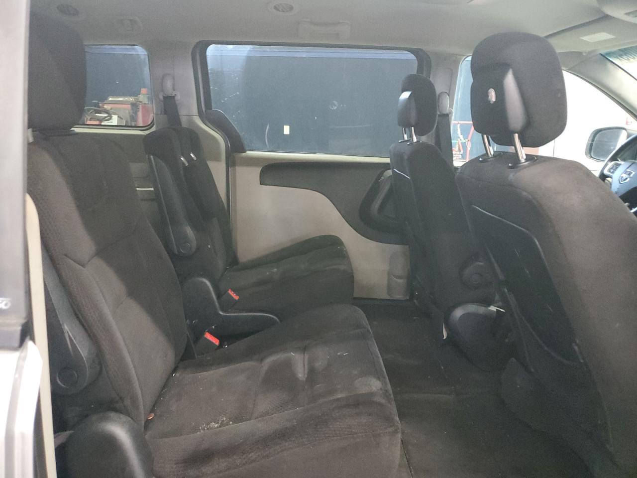 2014 Dodge Grand Caravan Sxt Silver vin: 2C4RDGCG8ER244070