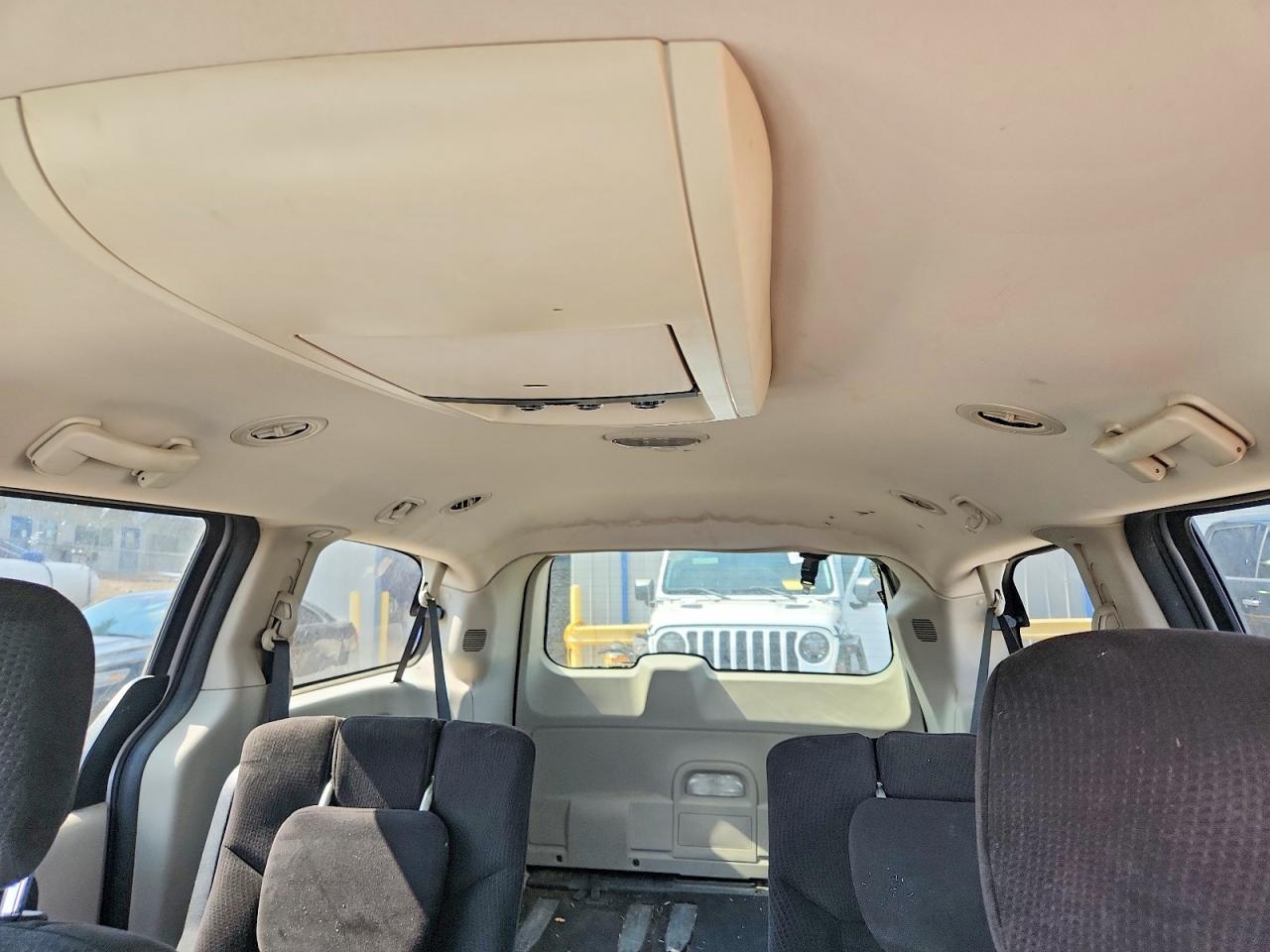 2014 Dodge Grand Caravan Sxt Silver vin: 2C4RDGCG8ER265520