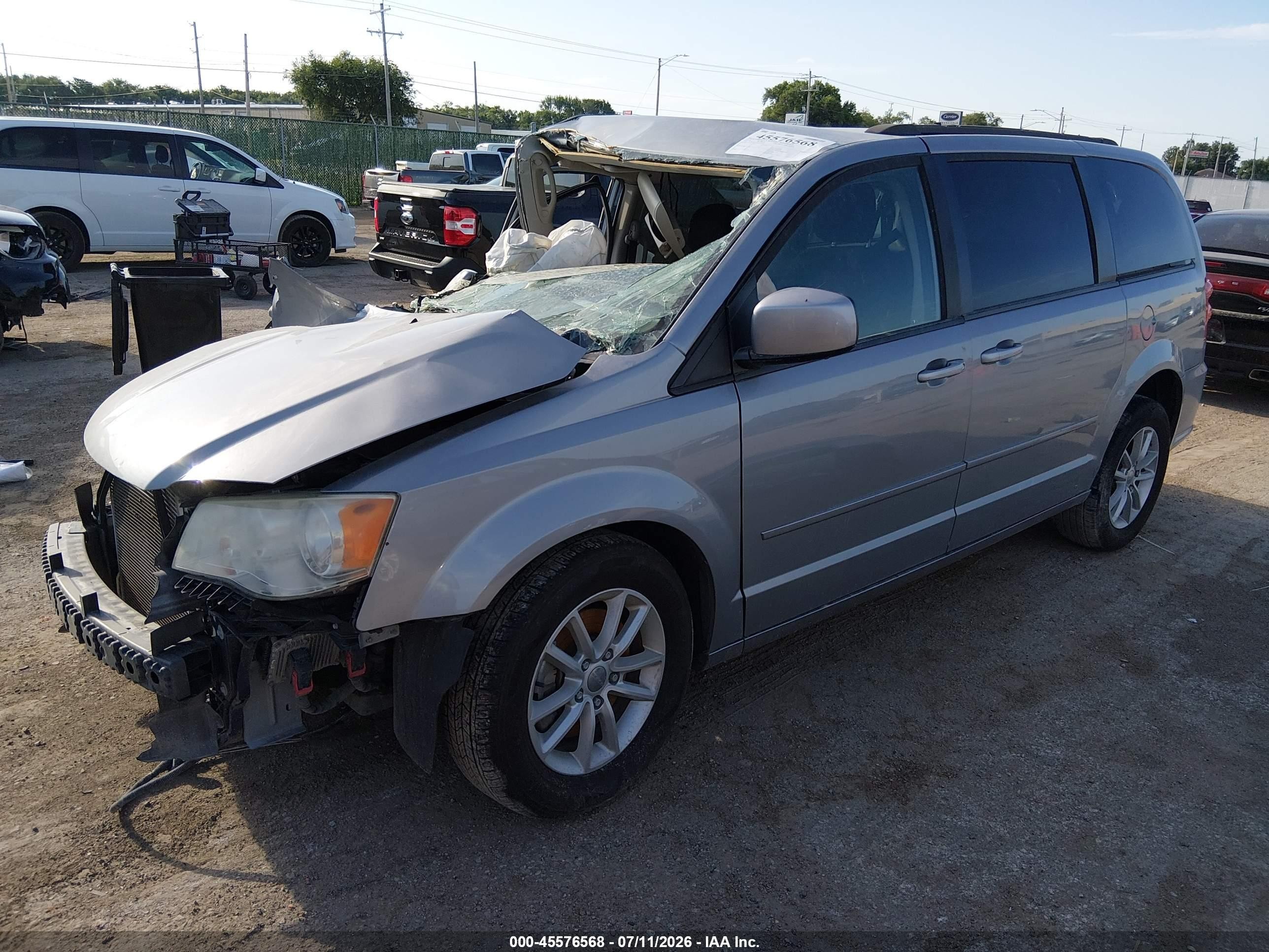 2014 Dodge Grand Caravan Sxt Silver vin: 2C4RDGCG8ER391912