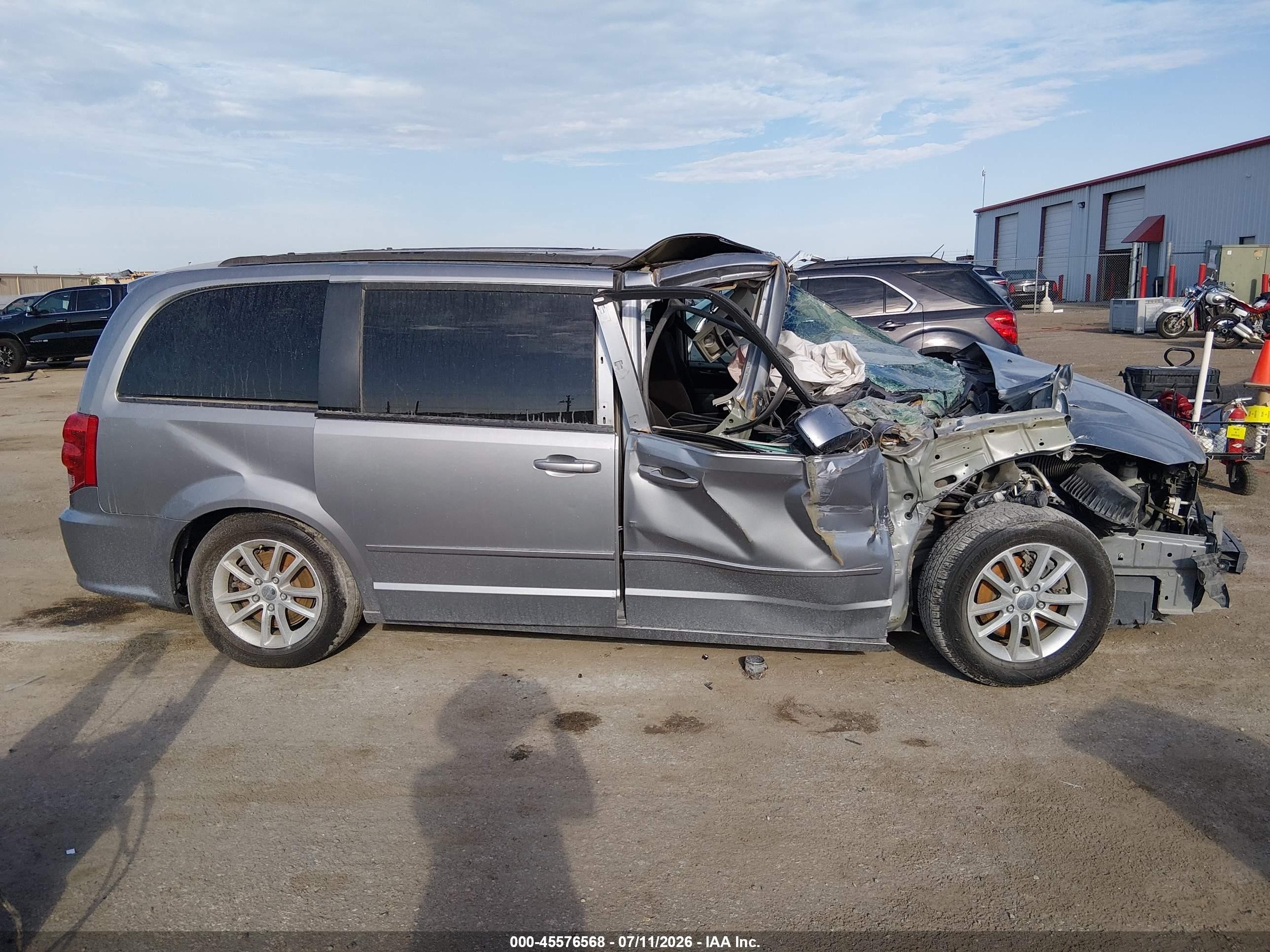 2014 Dodge Grand Caravan Sxt Silver vin: 2C4RDGCG8ER391912