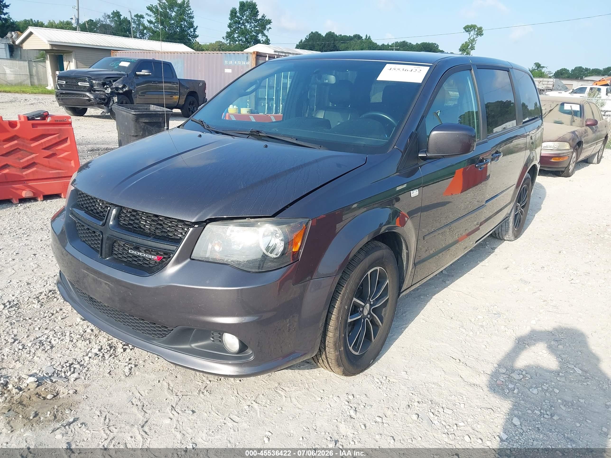 2014 Dodge Grand Caravan Sxt 30th Anniversary Brown vin: 2C4RDGCG8ER419420
