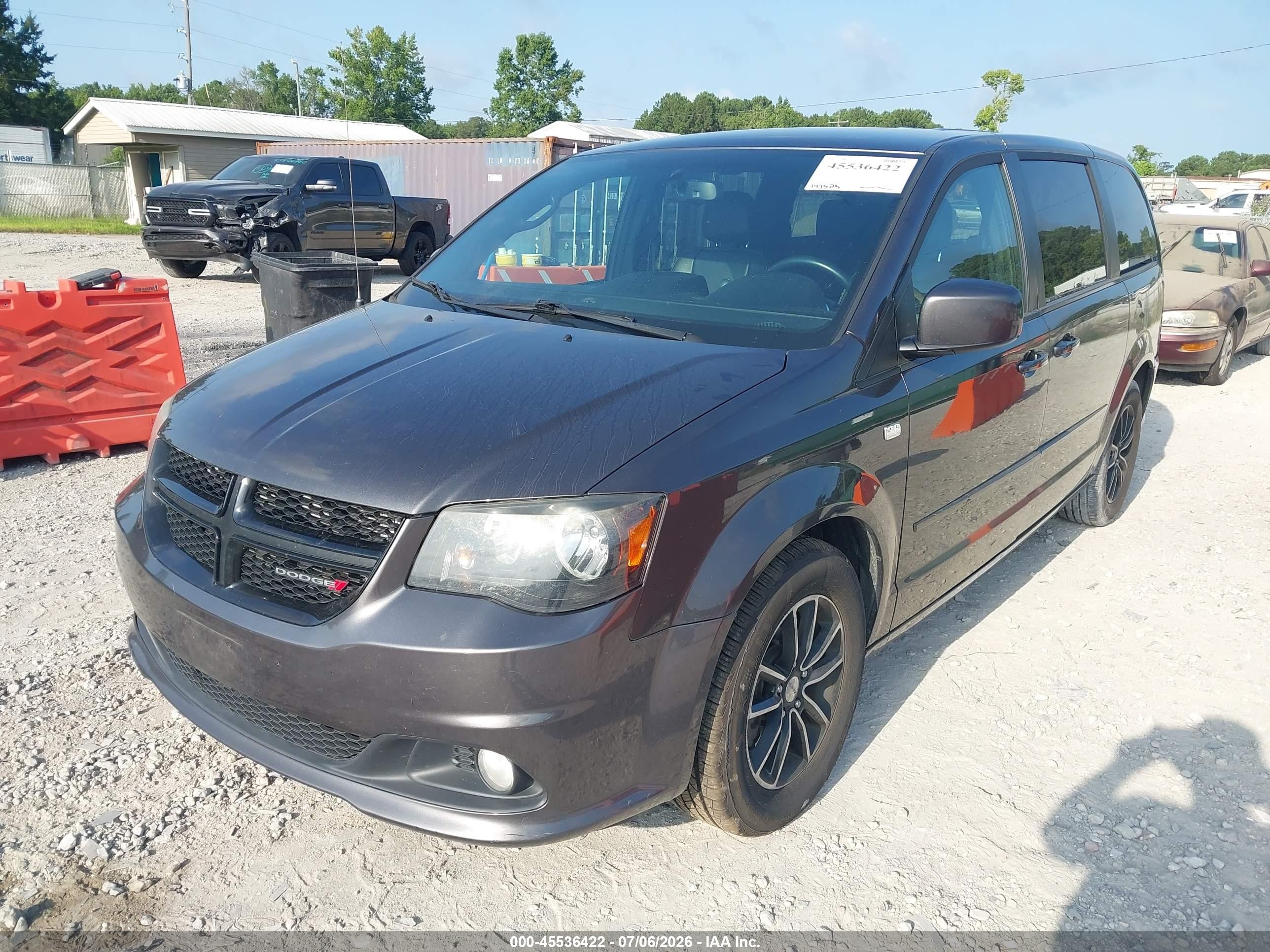 2014 Dodge Grand Caravan Sxt 30th Anniversary Brown vin: 2C4RDGCG8ER419420