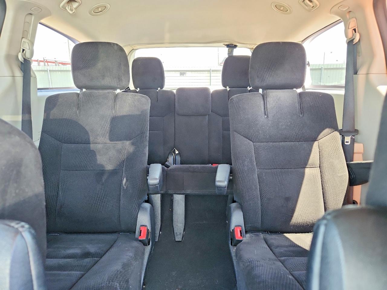 2014 Dodge Grand Caravan Sxt White vin: 2C4RDGCG8ER427310