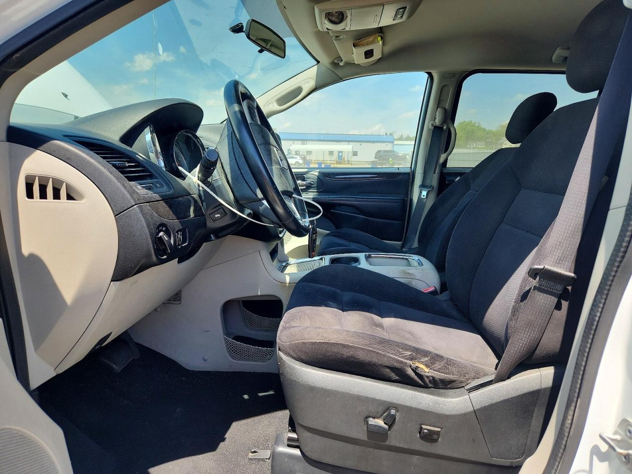 2014 Dodge Grand Caravan Sxt White vin: 2C4RDGCG8ER427310