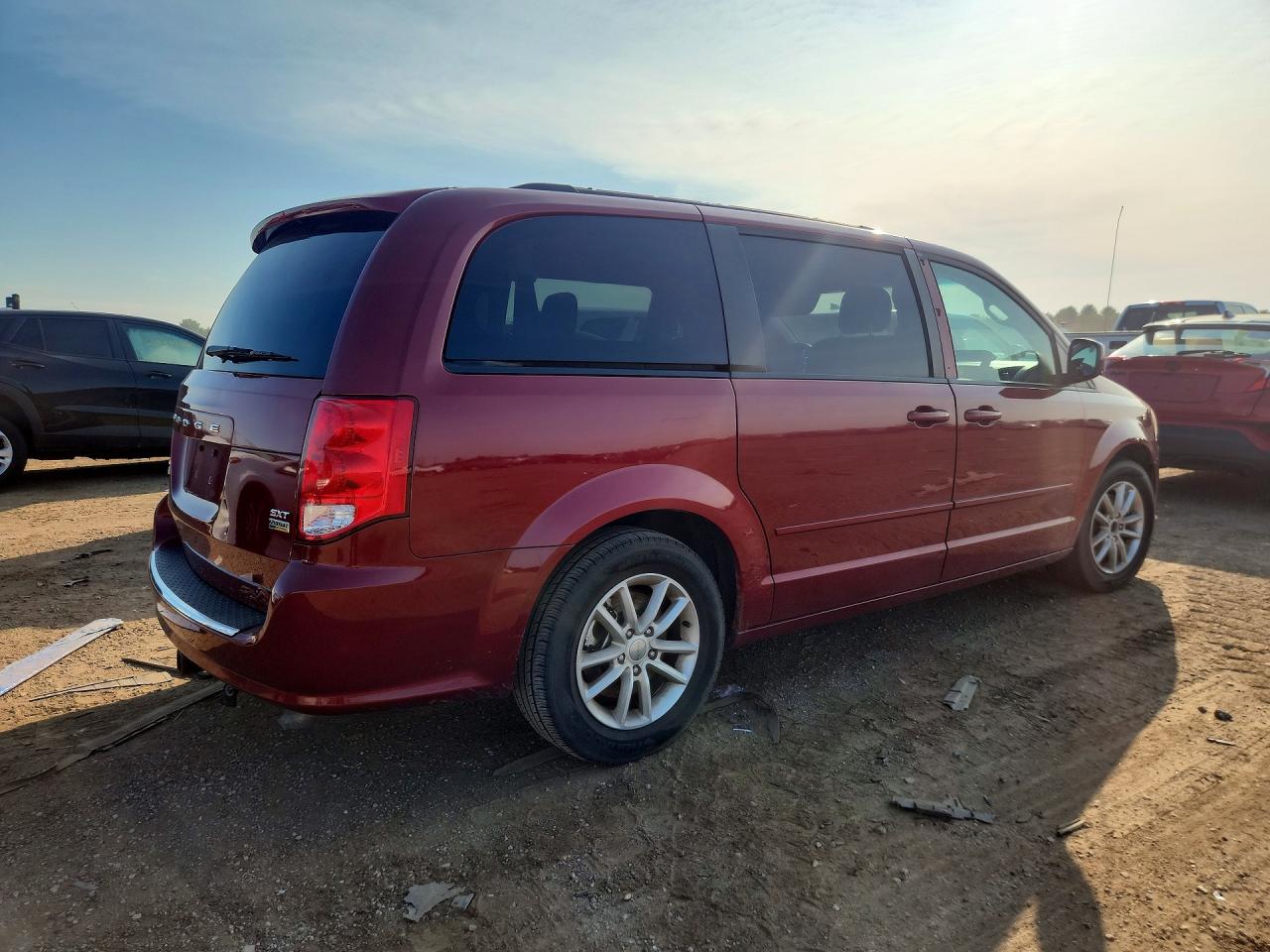 2015 Dodge Grand Caravan Sxt Burgundy vin: 2C4RDGCG8FR527019