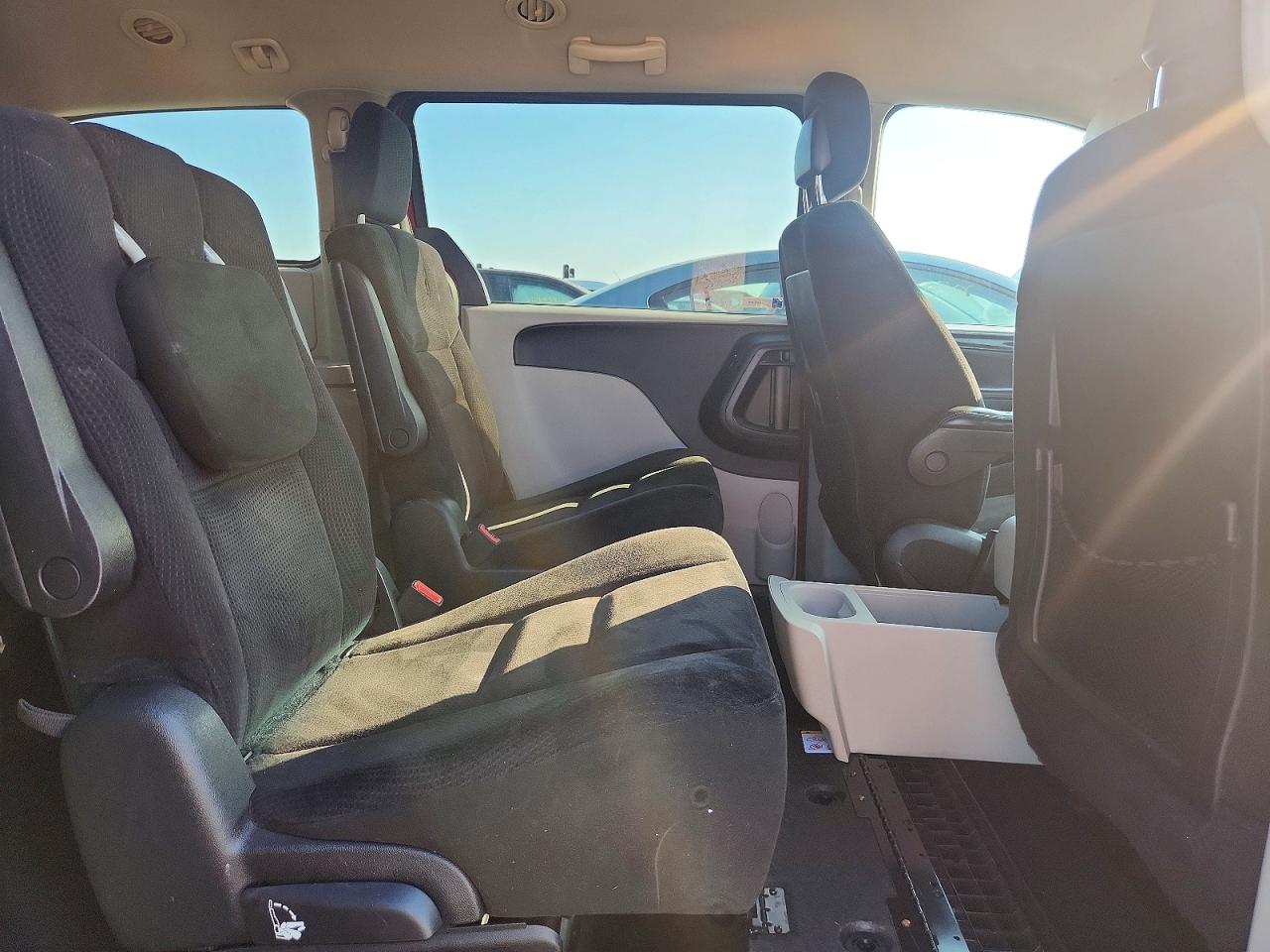 2015 Dodge Grand Caravan Sxt Burgundy vin: 2C4RDGCG8FR527019