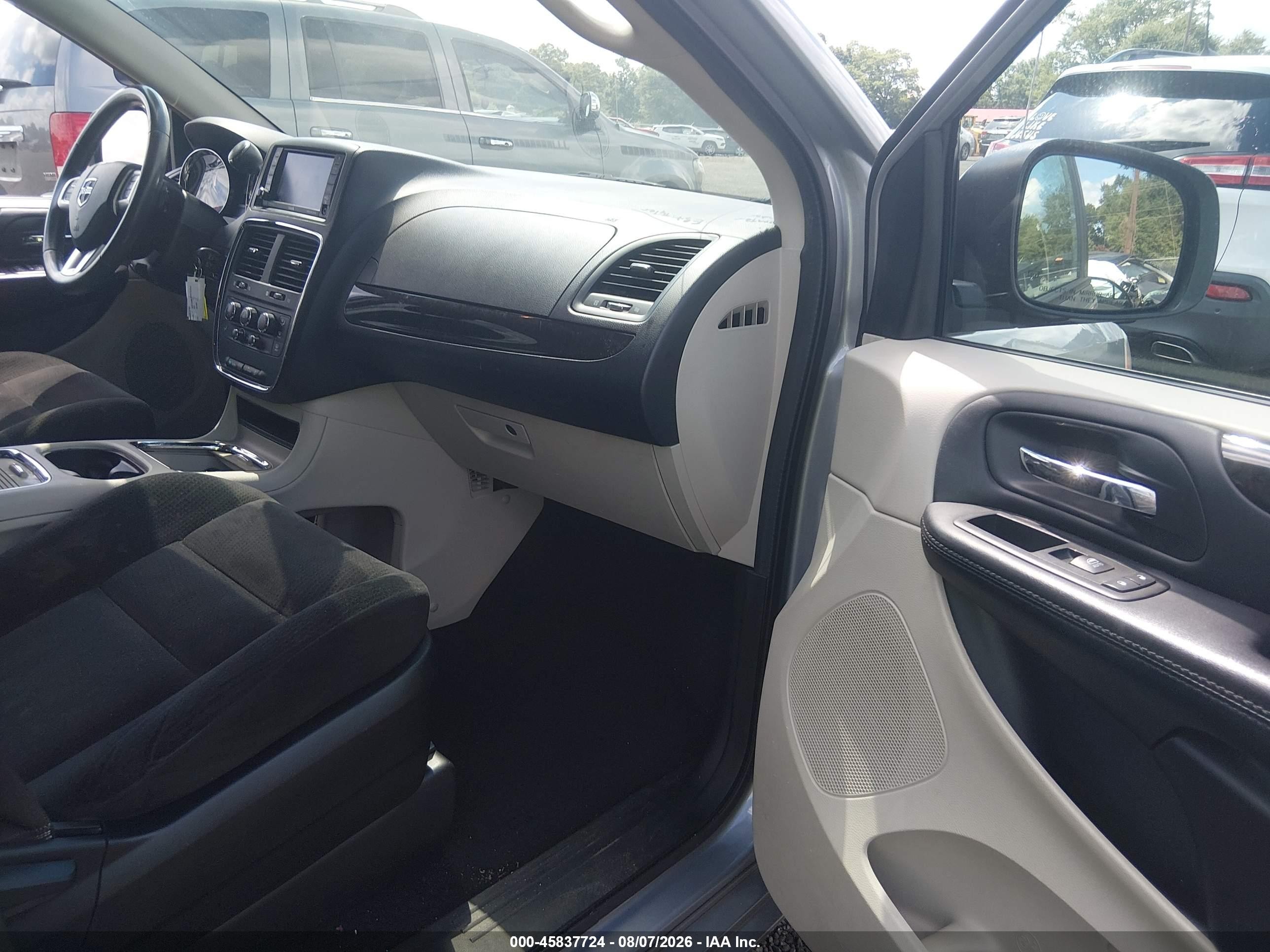 2015 Dodge Grand Caravan Sxt Silver vin: 2C4RDGCG8FR543012
