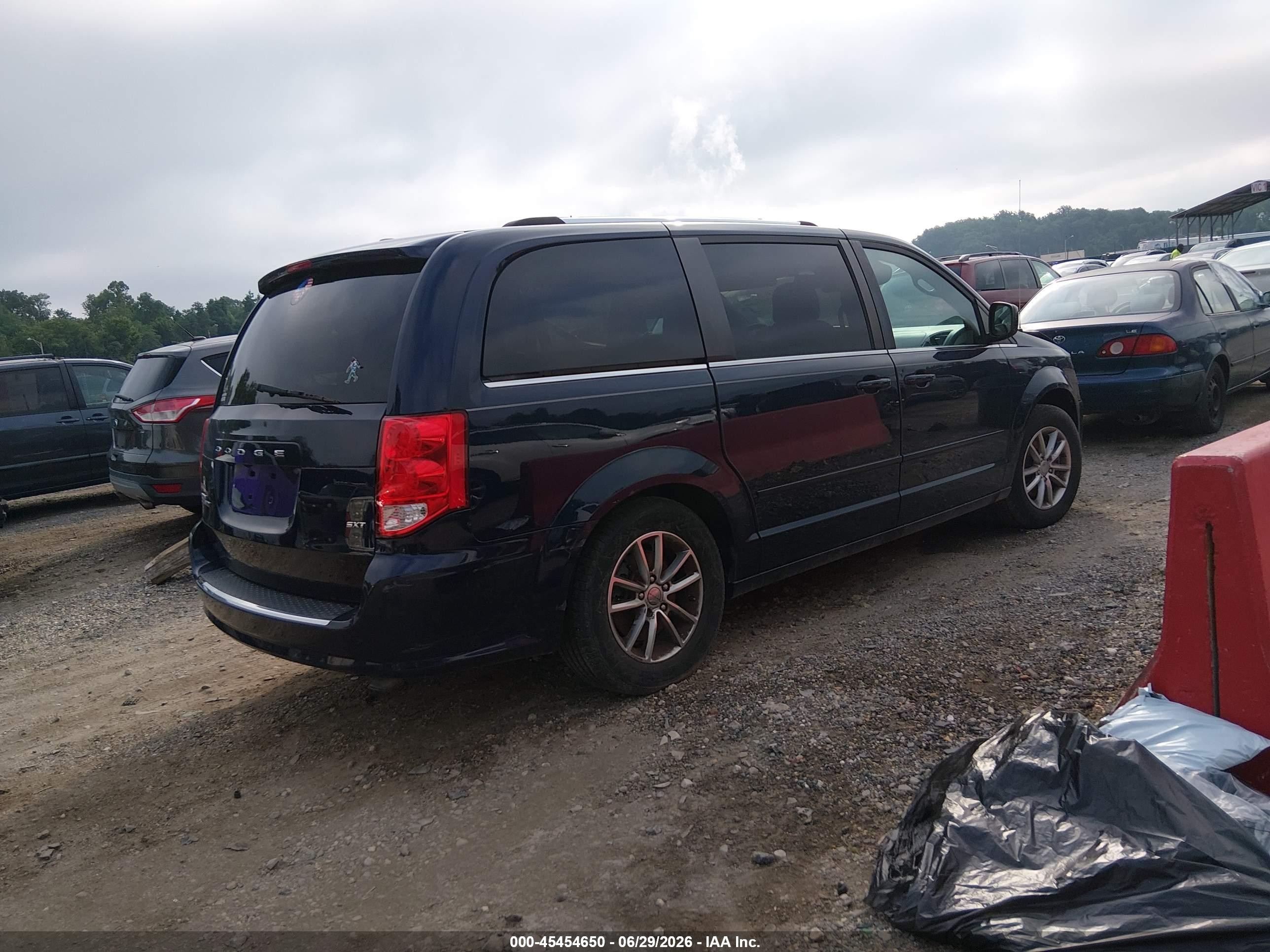 2015 Dodge Grand Caravan Sxt Plus Blue vin: 2C4RDGCG8FR653574