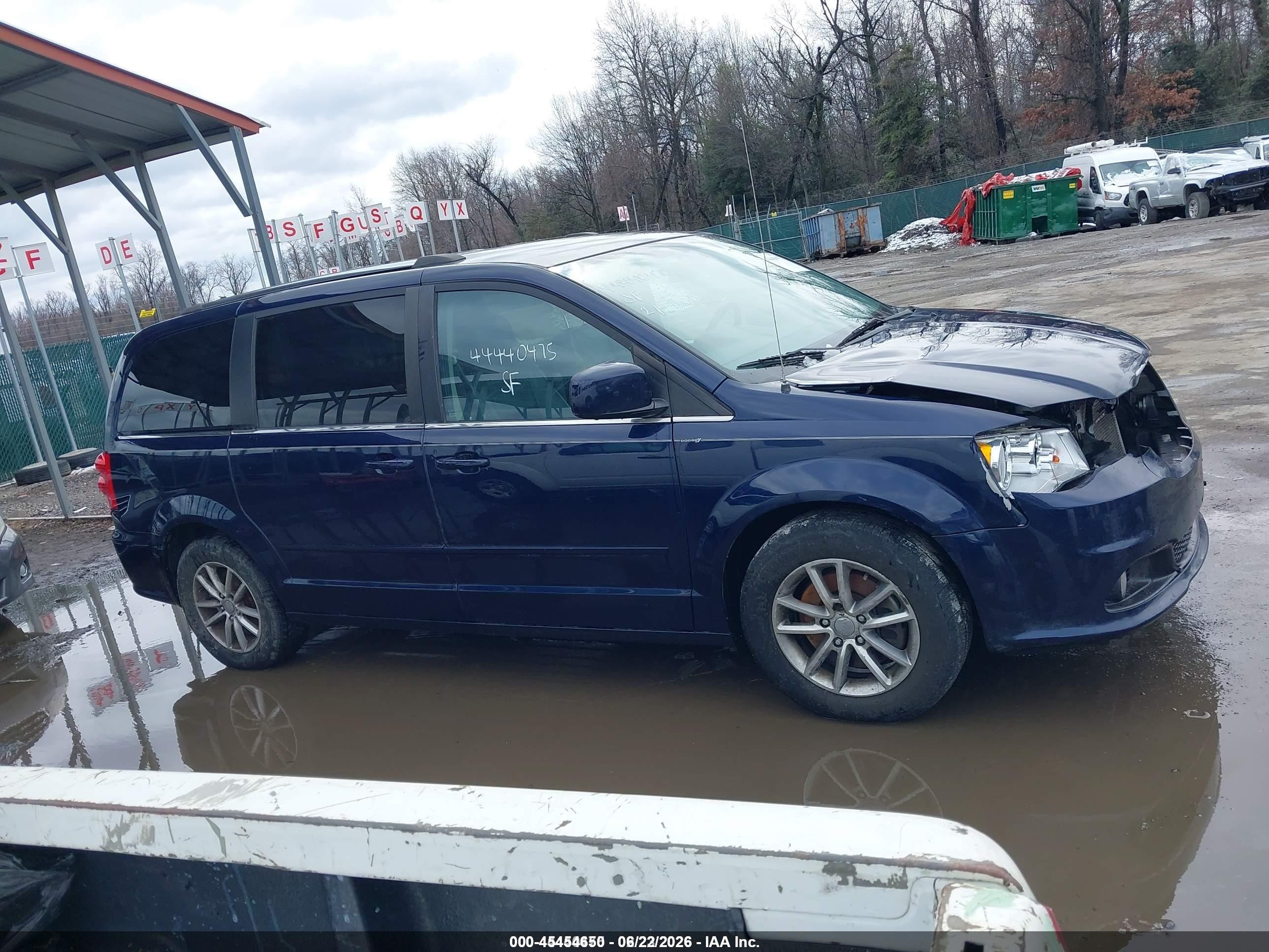 2015 Dodge Grand Caravan Sxt Plus Blue vin: 2C4RDGCG8FR653574